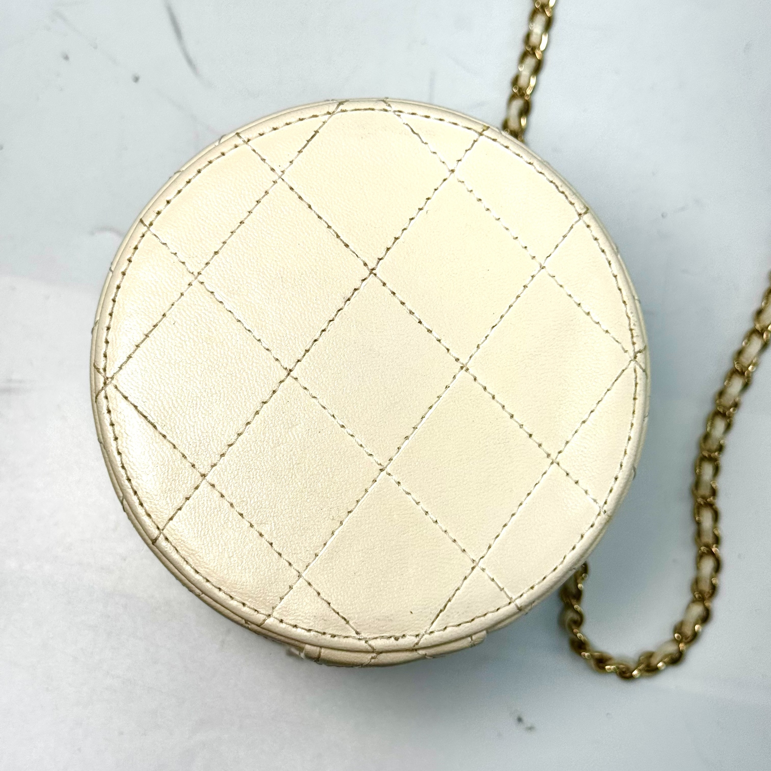 Coco Mark Logo Chain Shoulder Bag, Calfskin, White, Gold Hardware, 31170958 Shoulder Bag — view 6