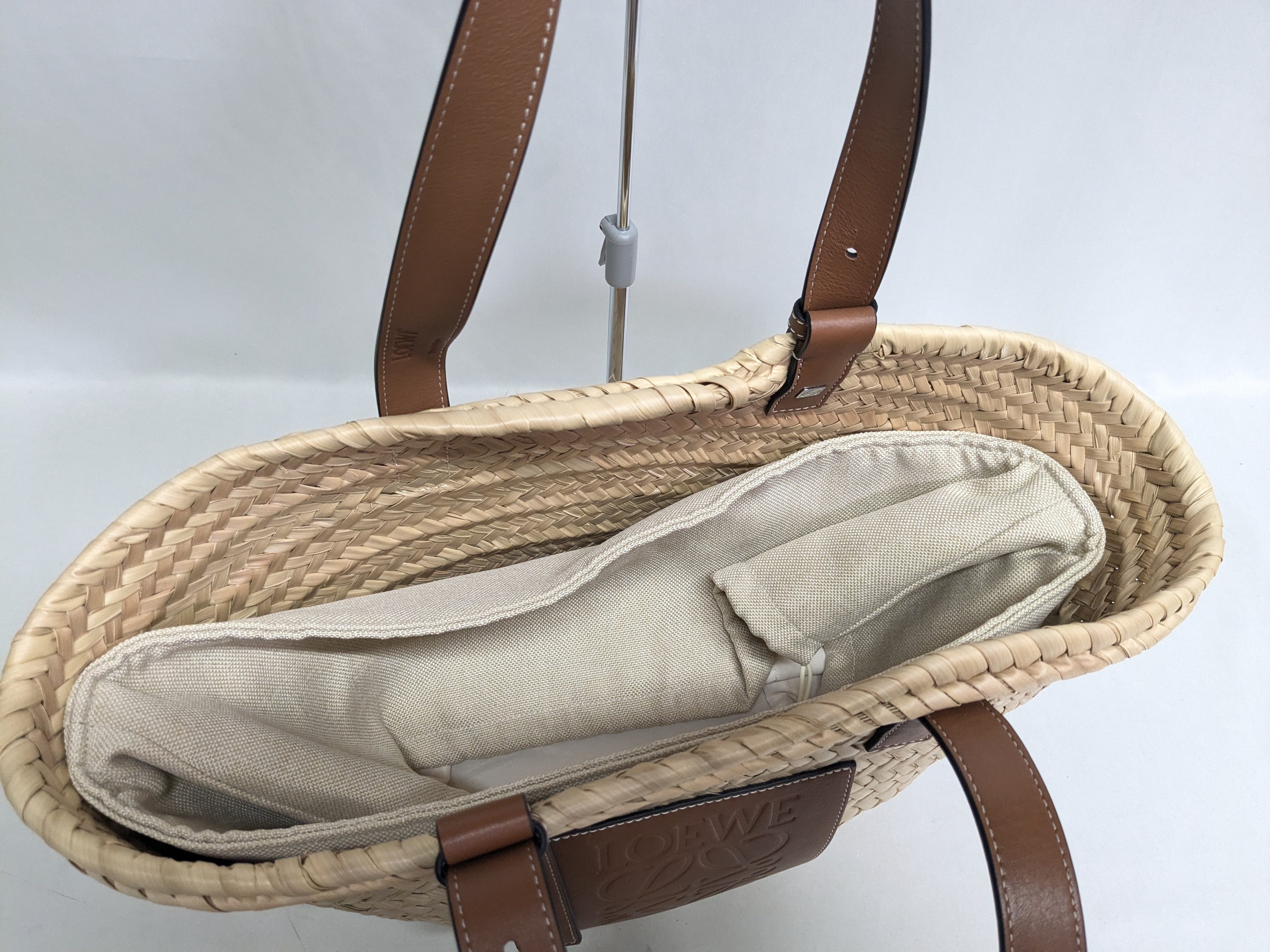 Basket Medium Tote Bag — view 6