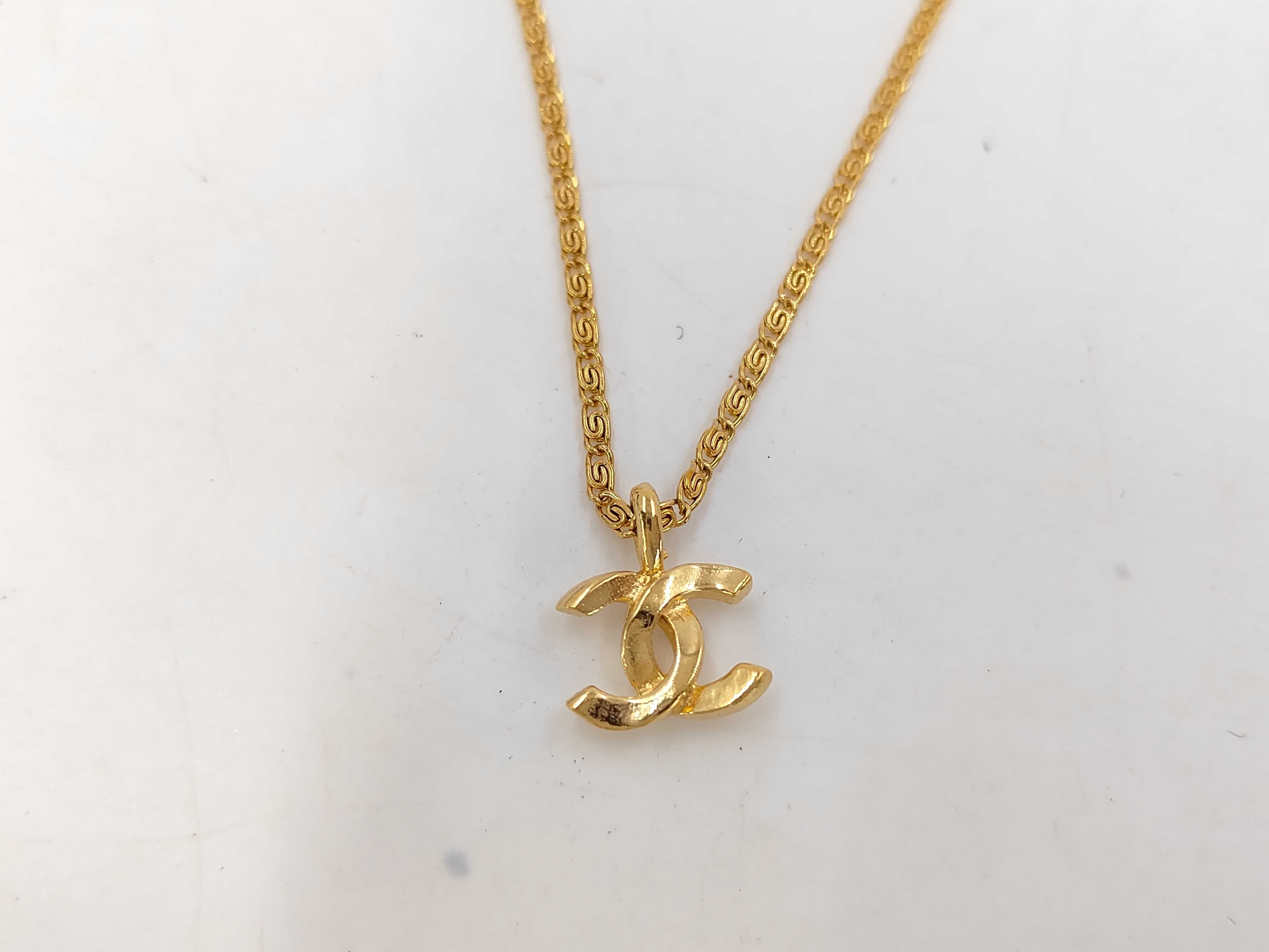 necklace, Coco Mark, gold, 1982 necklace — view 3
