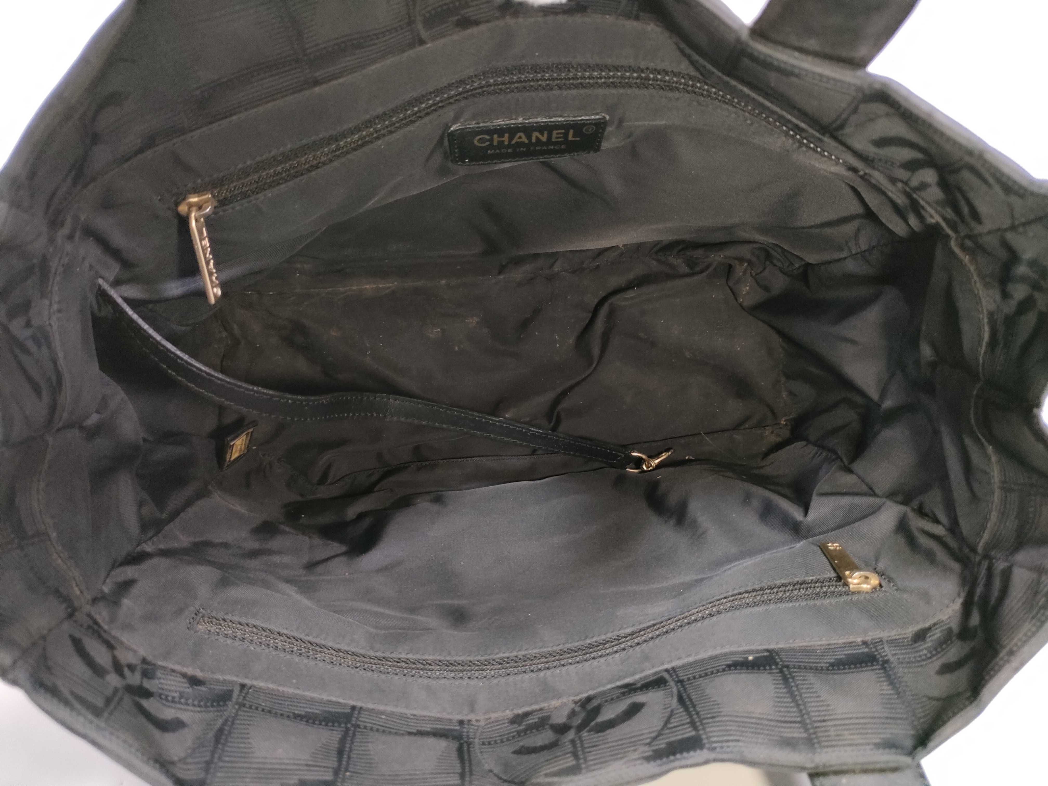 New Travel Line Tote MM Tote Bag — view 11