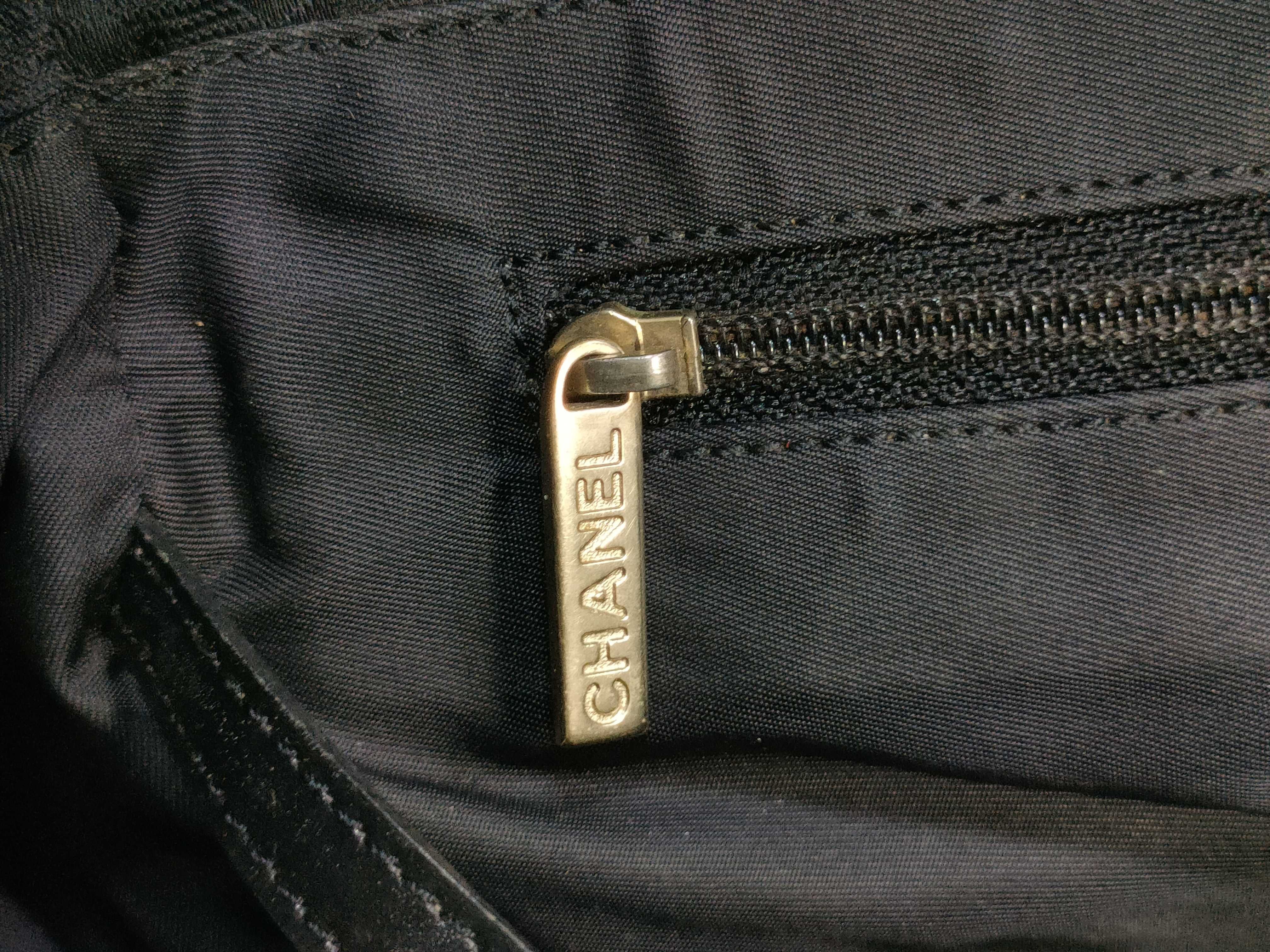New Travel Line Tote MM Tote Bag — view 14