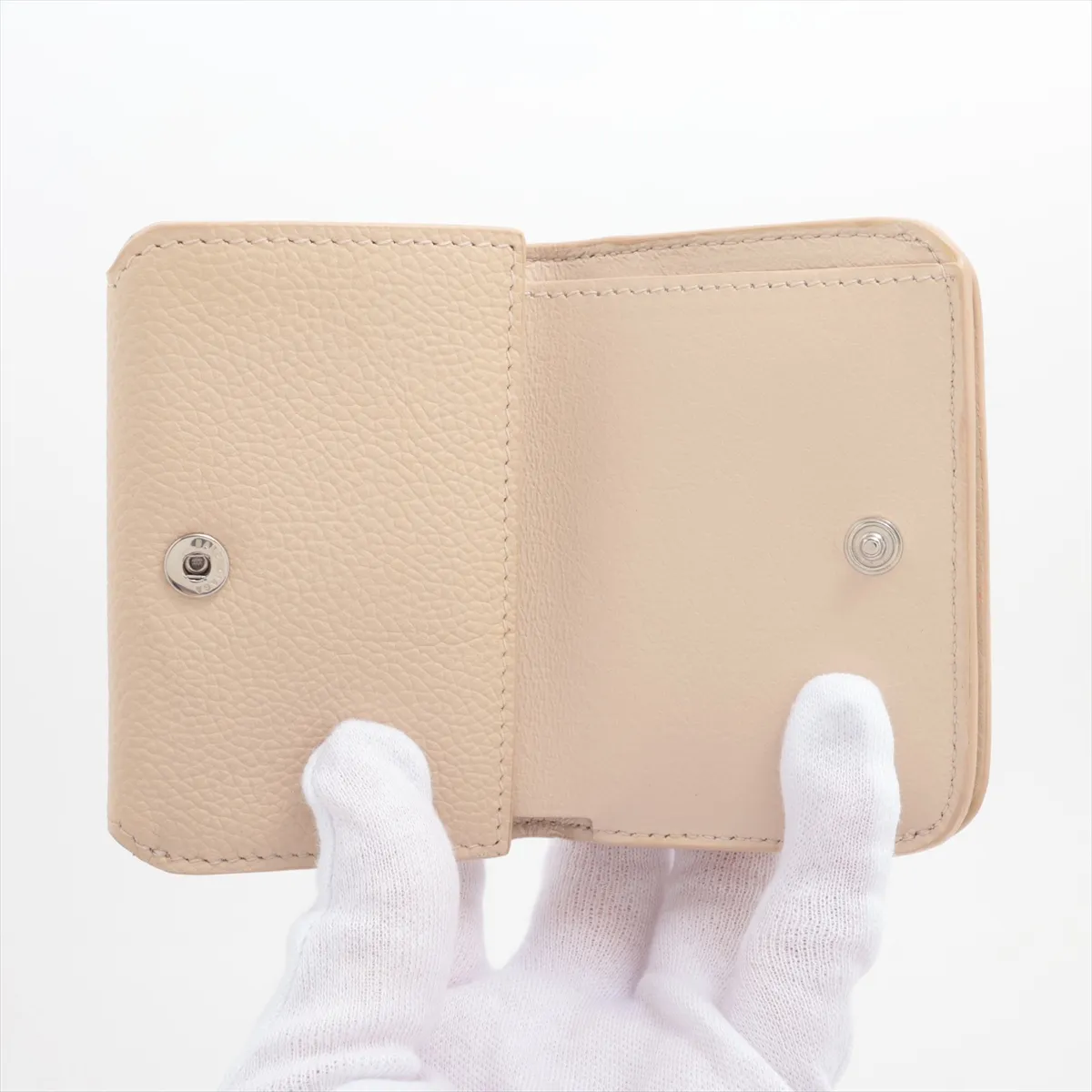 Everyday Logo 593813 Leather Compact Wallet Beige — view 4