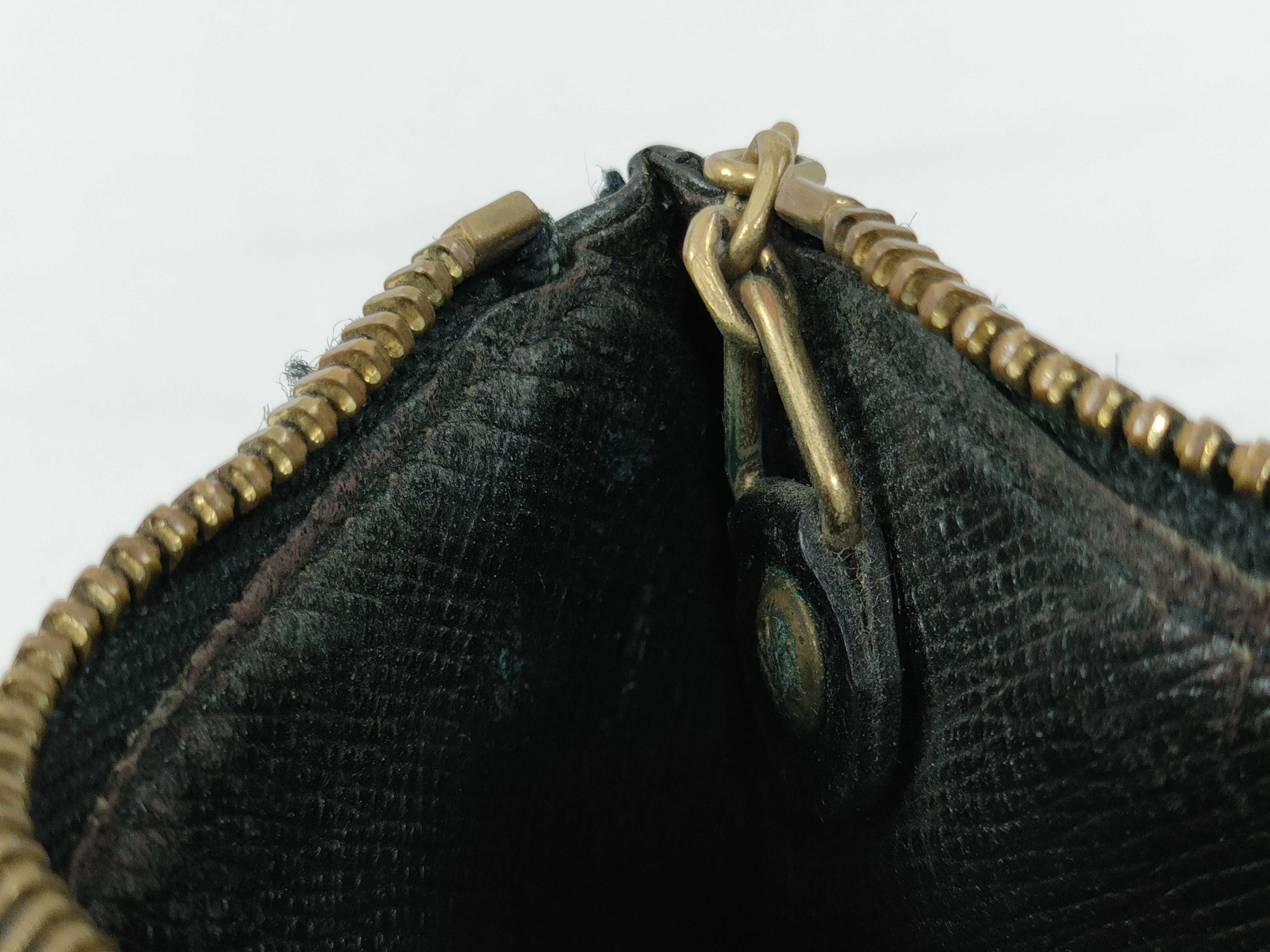 Epi Coin Case — view 12