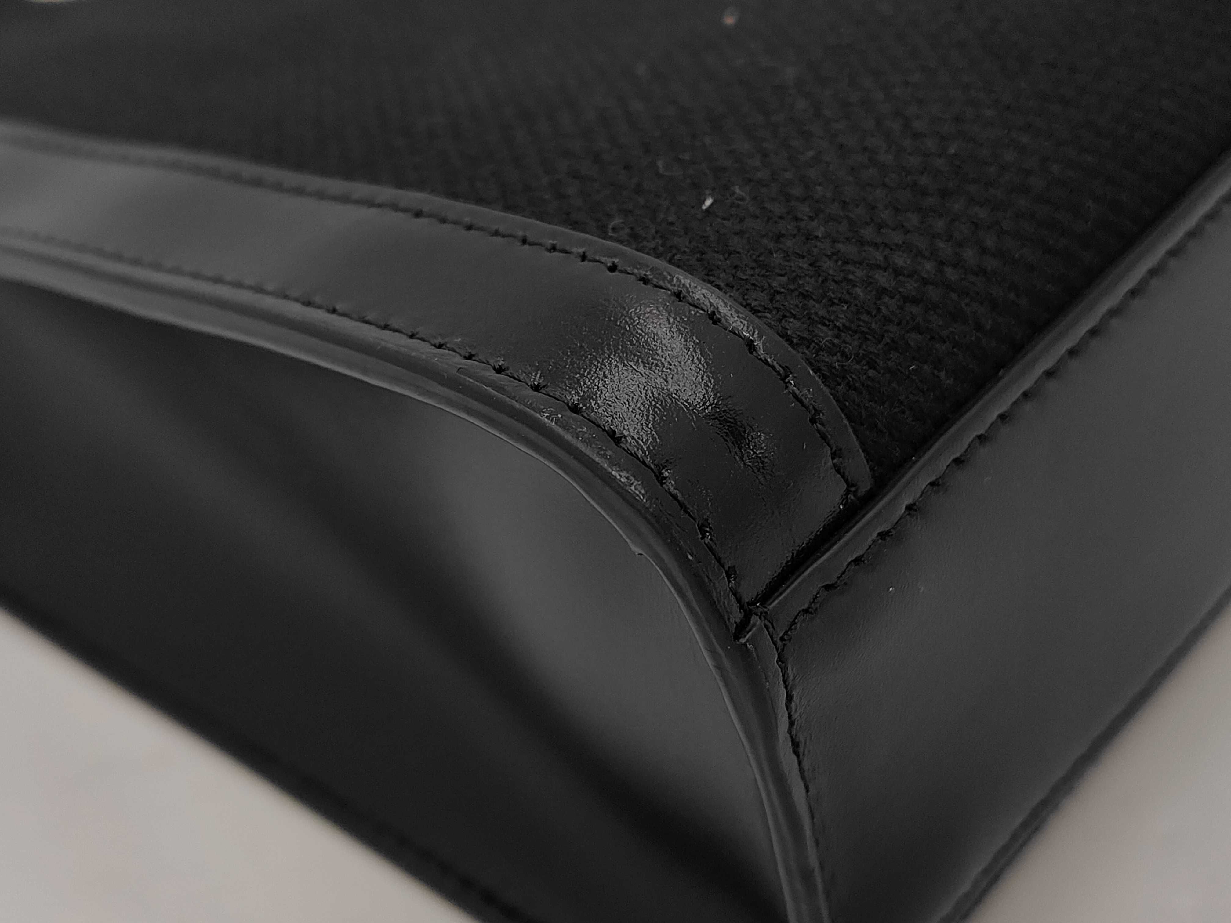 Small Vertical Cabas Strap Tote Bag — view 9