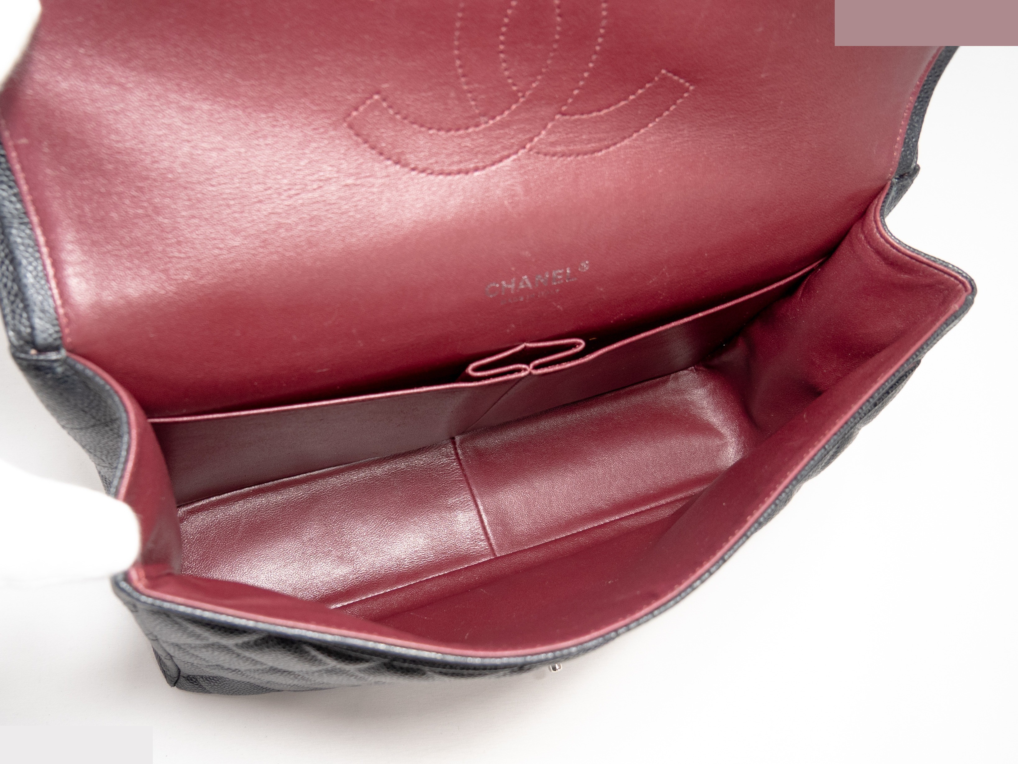 Large Matelassé bag, double flap, double chain, seal card — view 10
