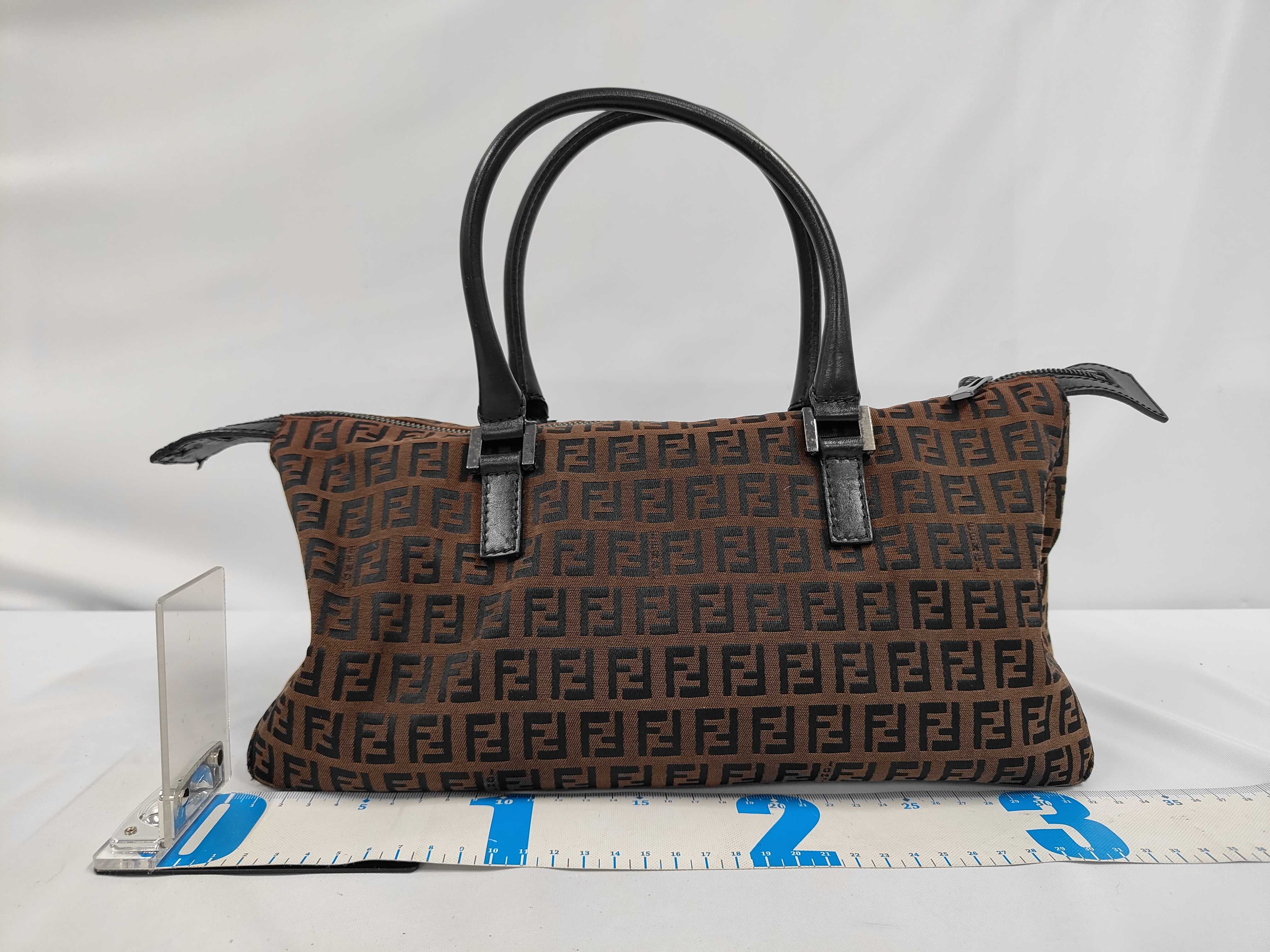 Zucchino Shoulder Bag — view 2
