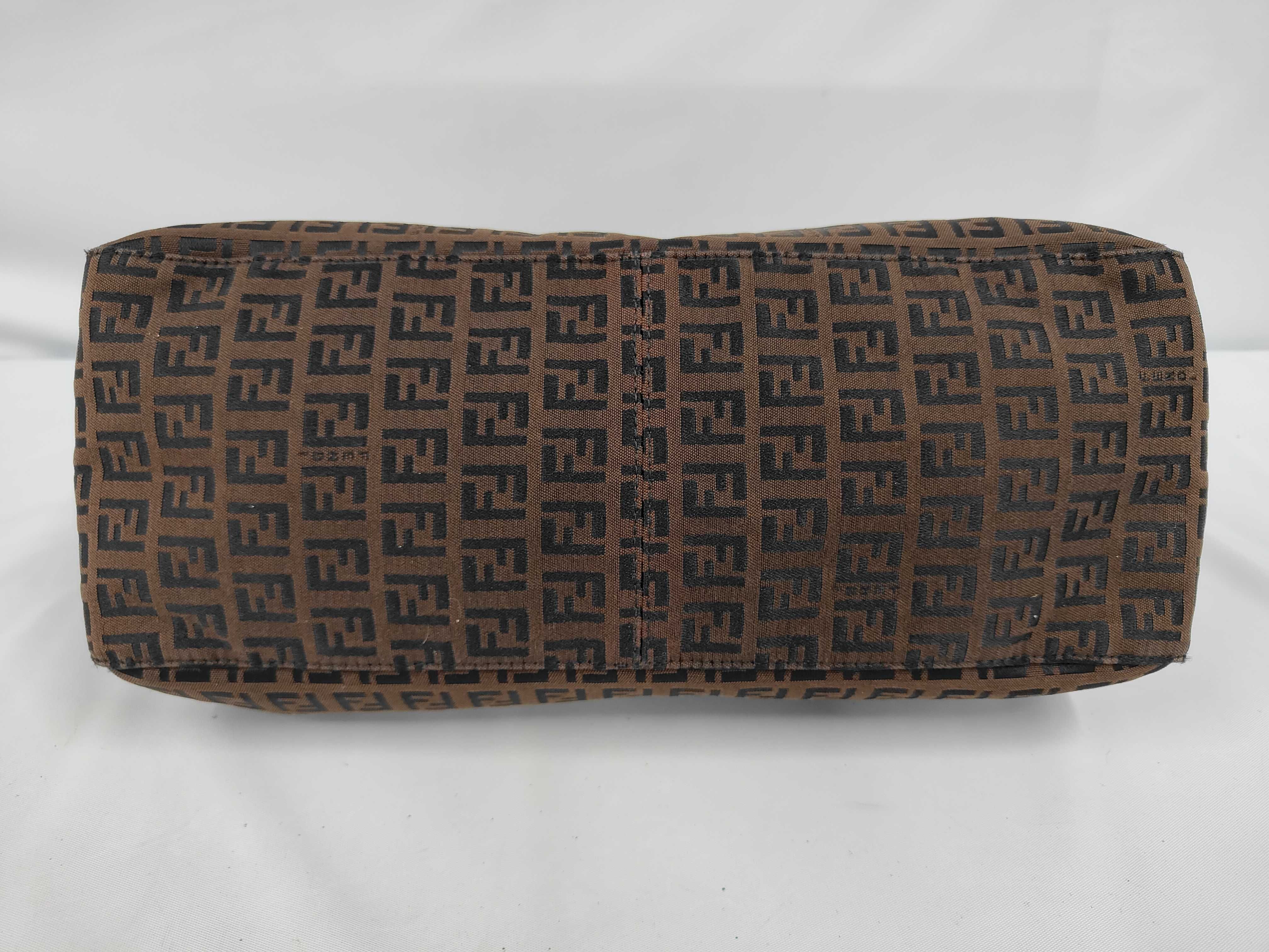 Zucchino Shoulder Bag — view 3