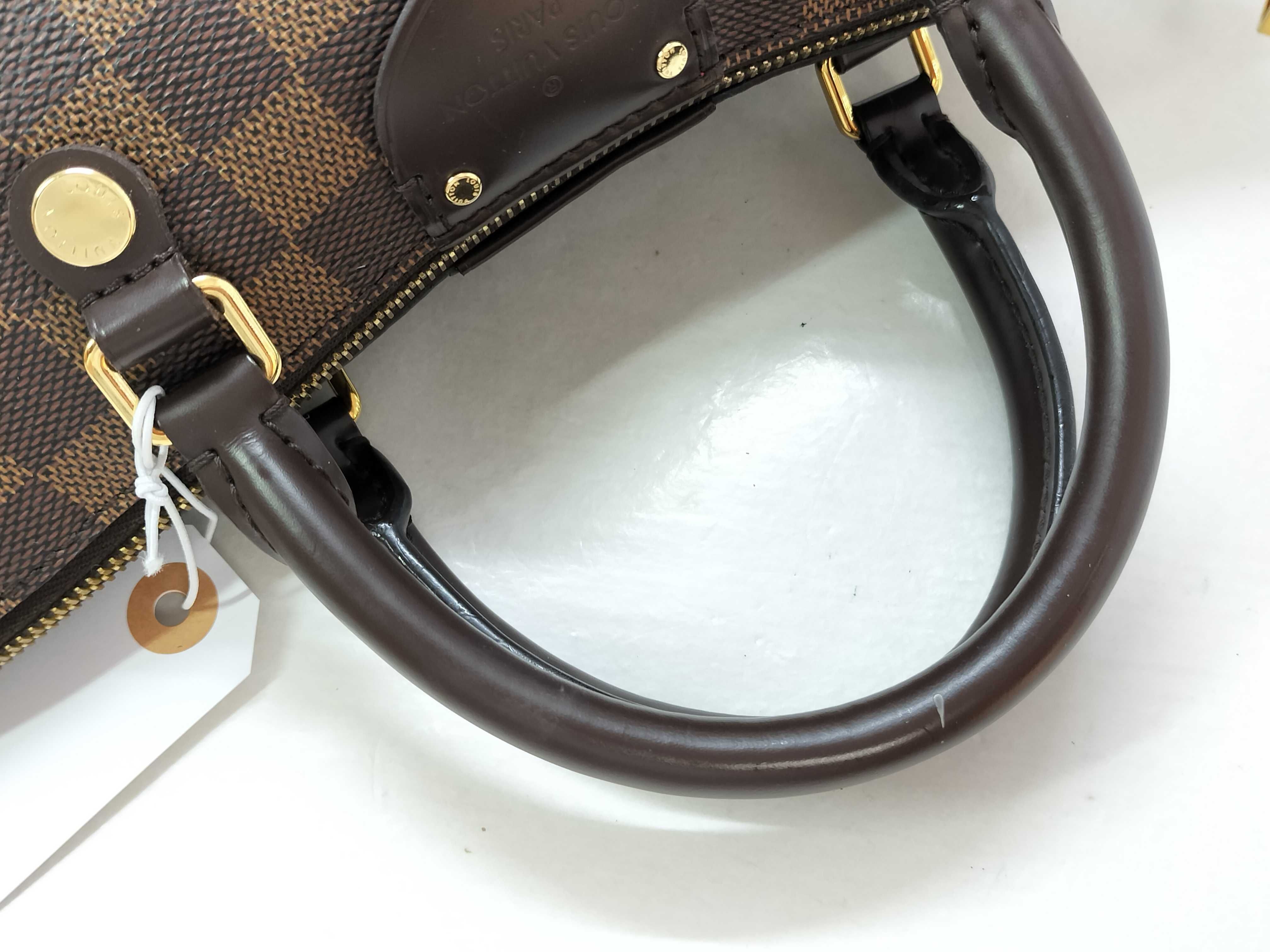 Damier QT-Siena PM TJ4145 bag is crafted from brown Damier Ebene canvas. — view 3