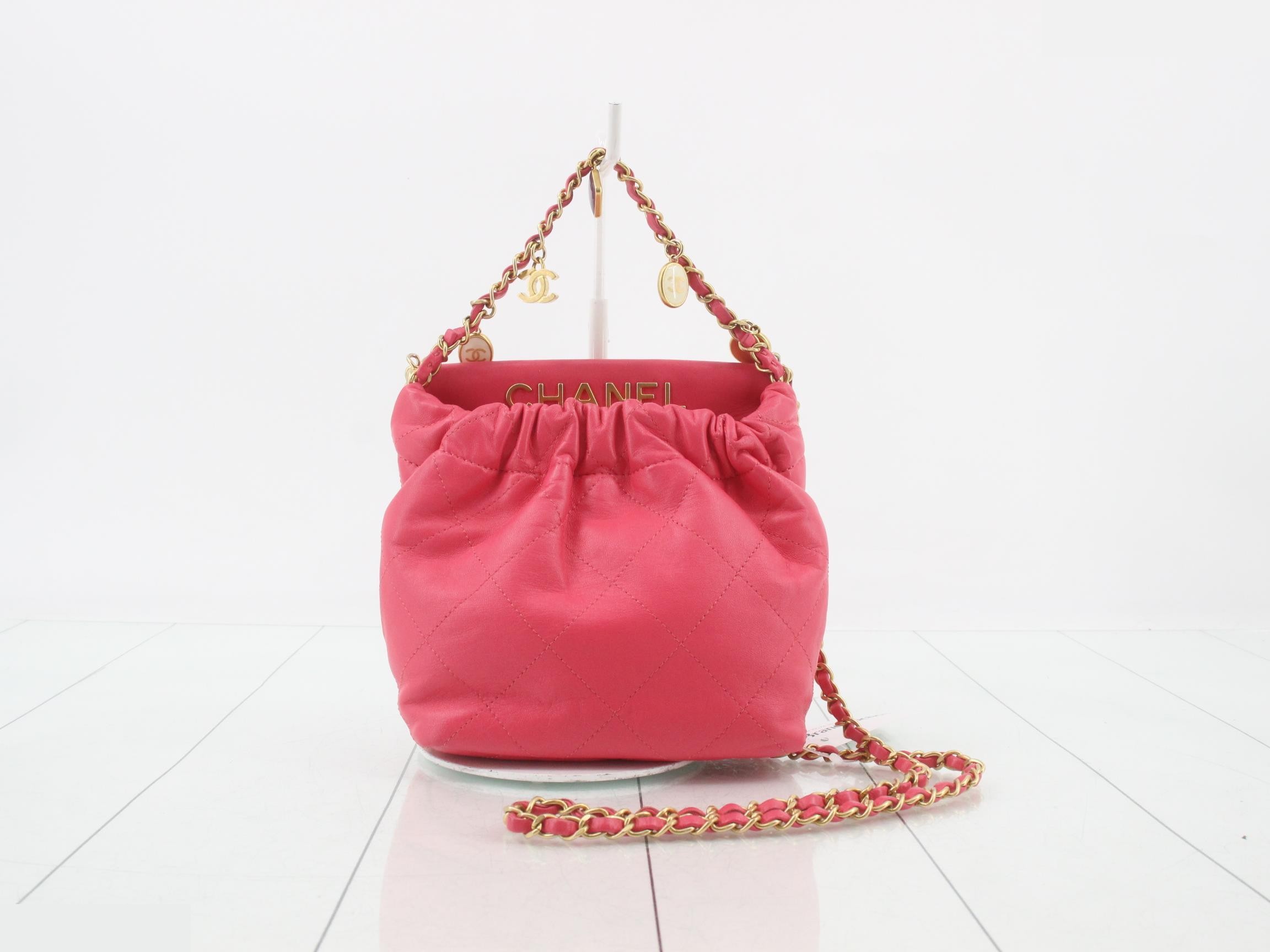 Matelassé Lambskin Handbag/Shoulder Bag (2-Way) — view 2