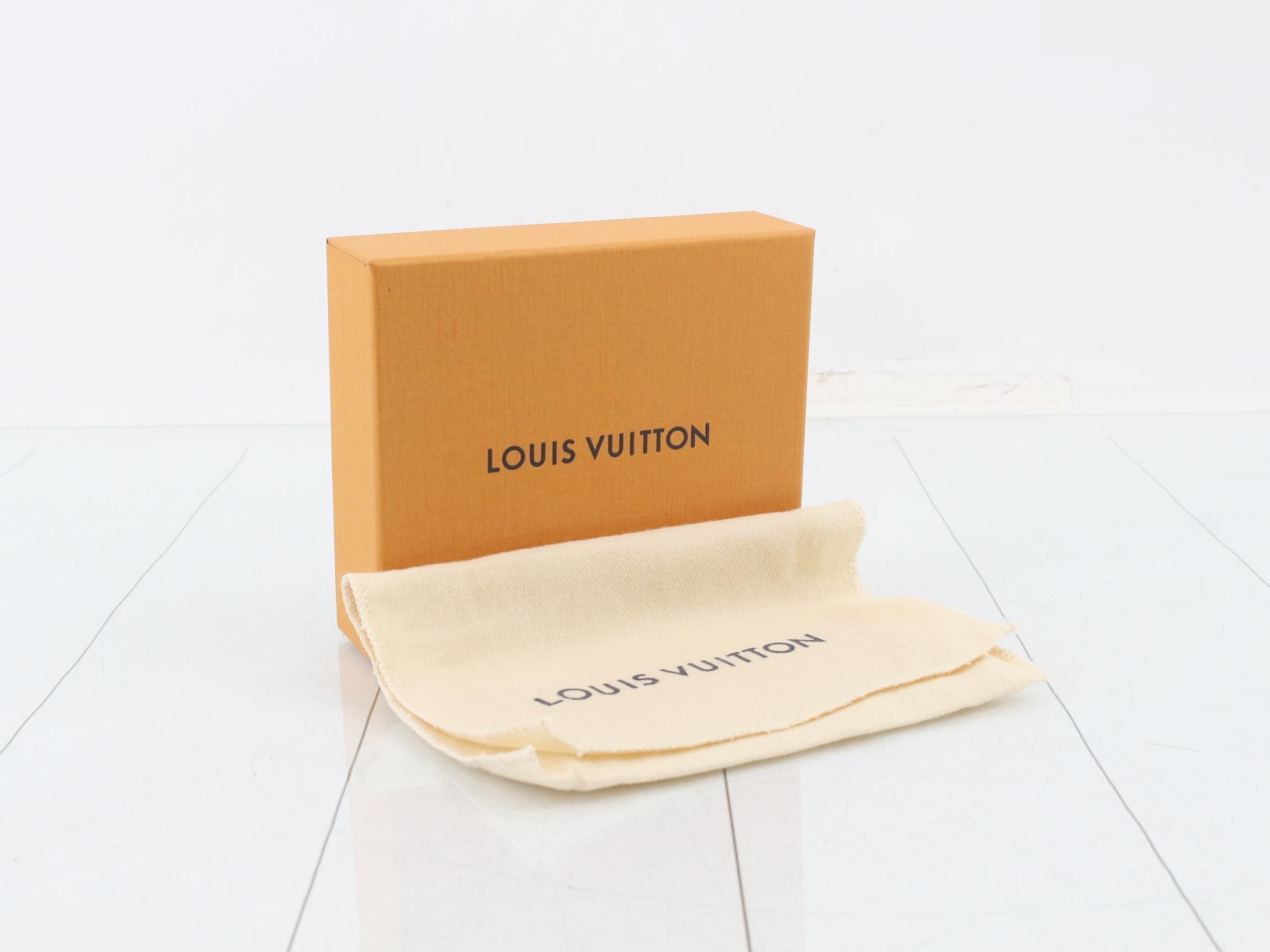 LV Portefeuille Capucines Compact Wallet — view 5