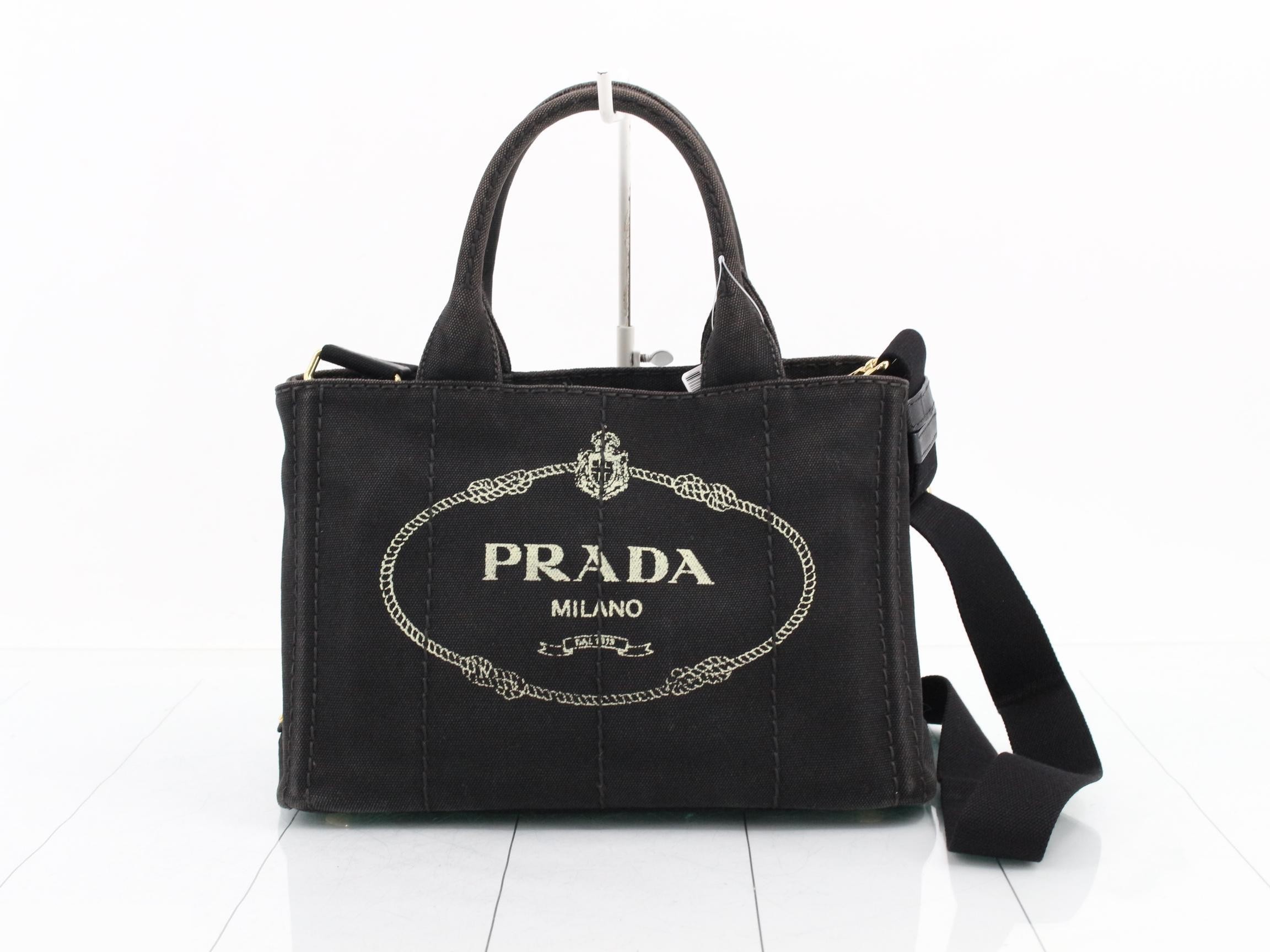 Canapa with strap