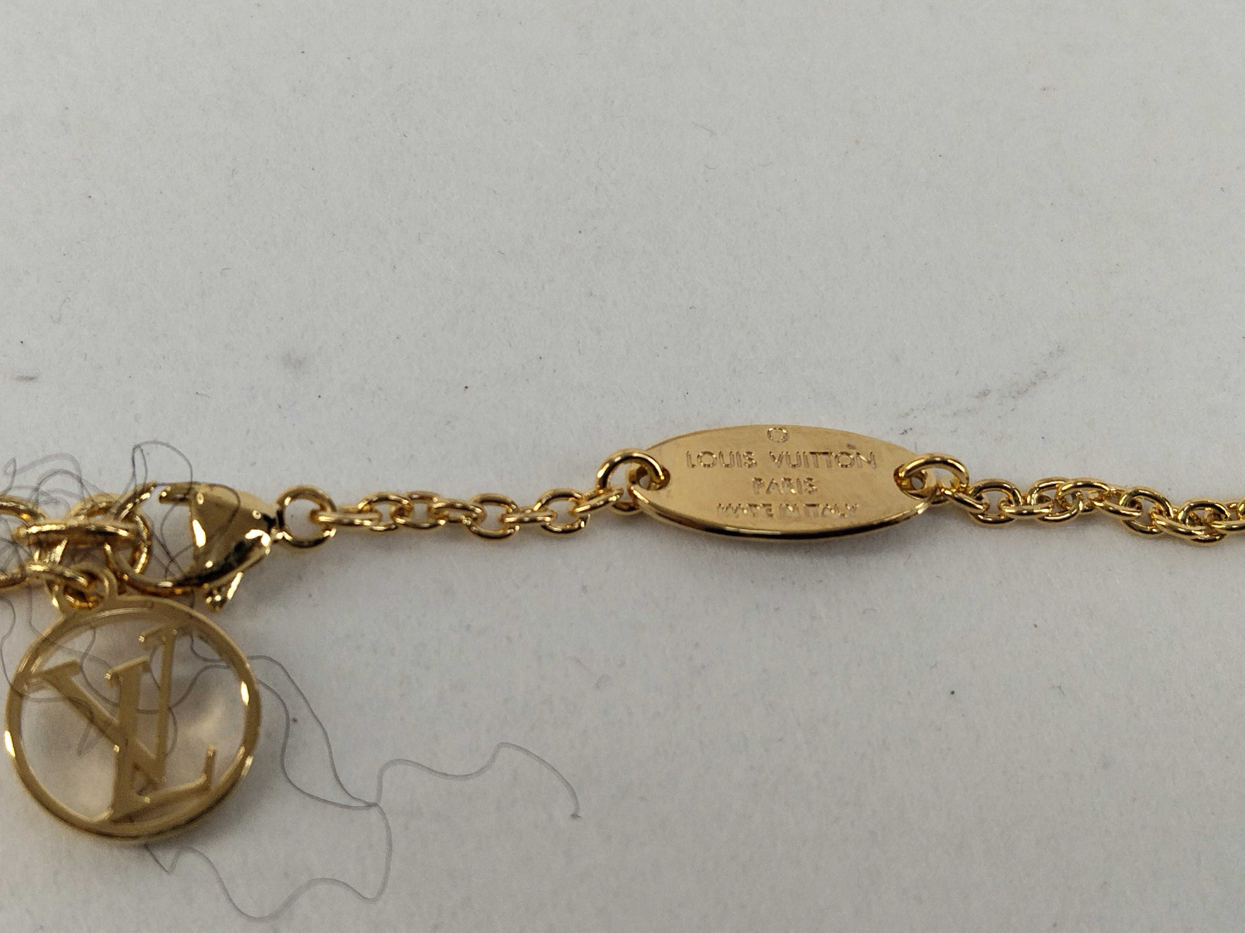 Essential V Necklace M61083 Necklace — view 5