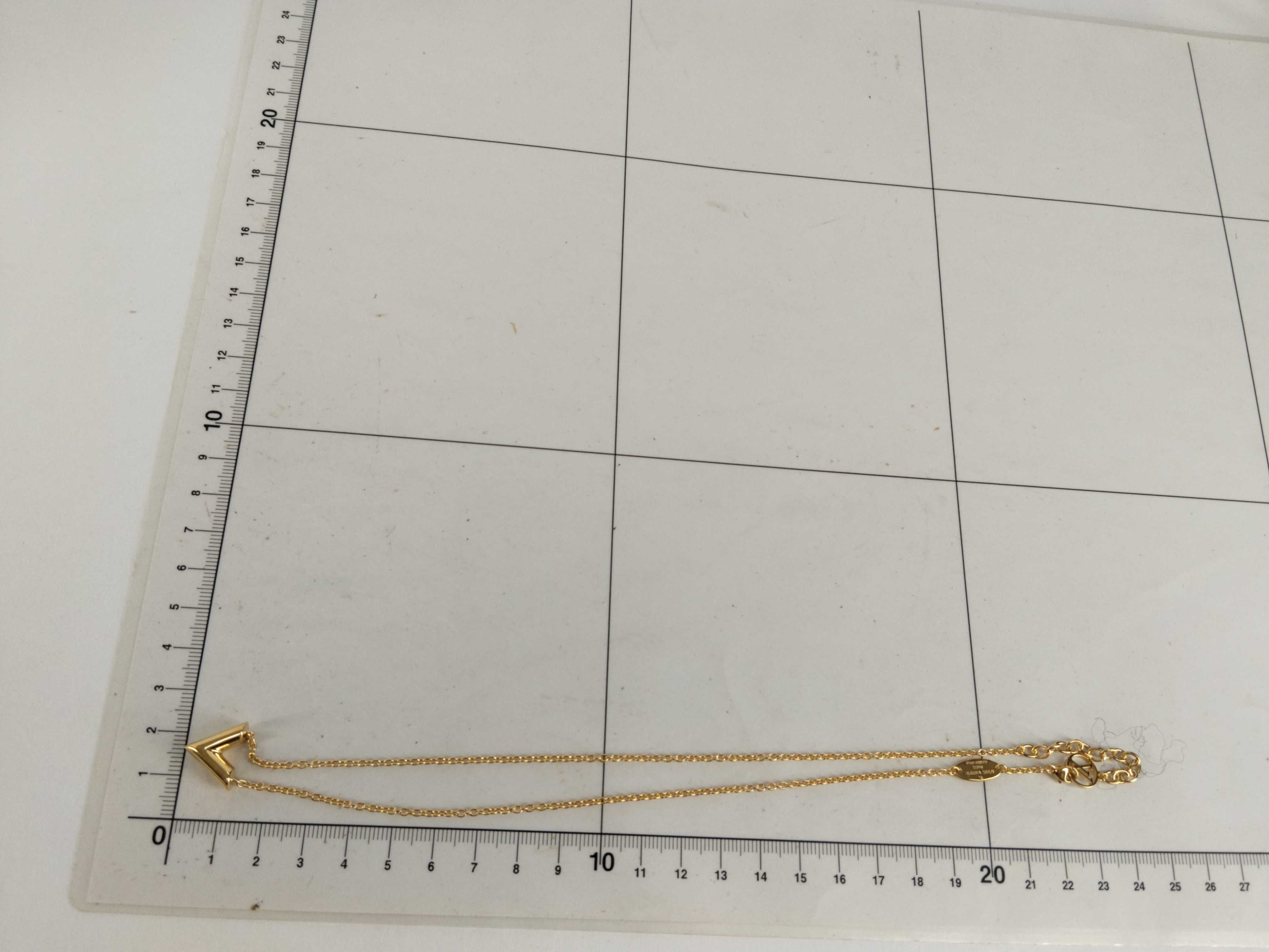 Essential V Necklace M61083 Necklace — view 10