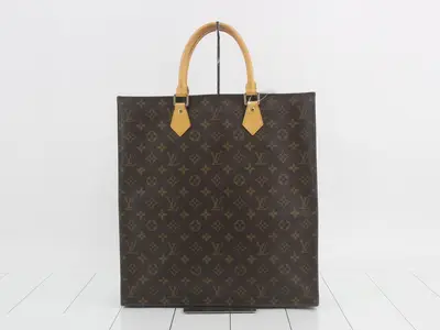 Monogram Sac Plat