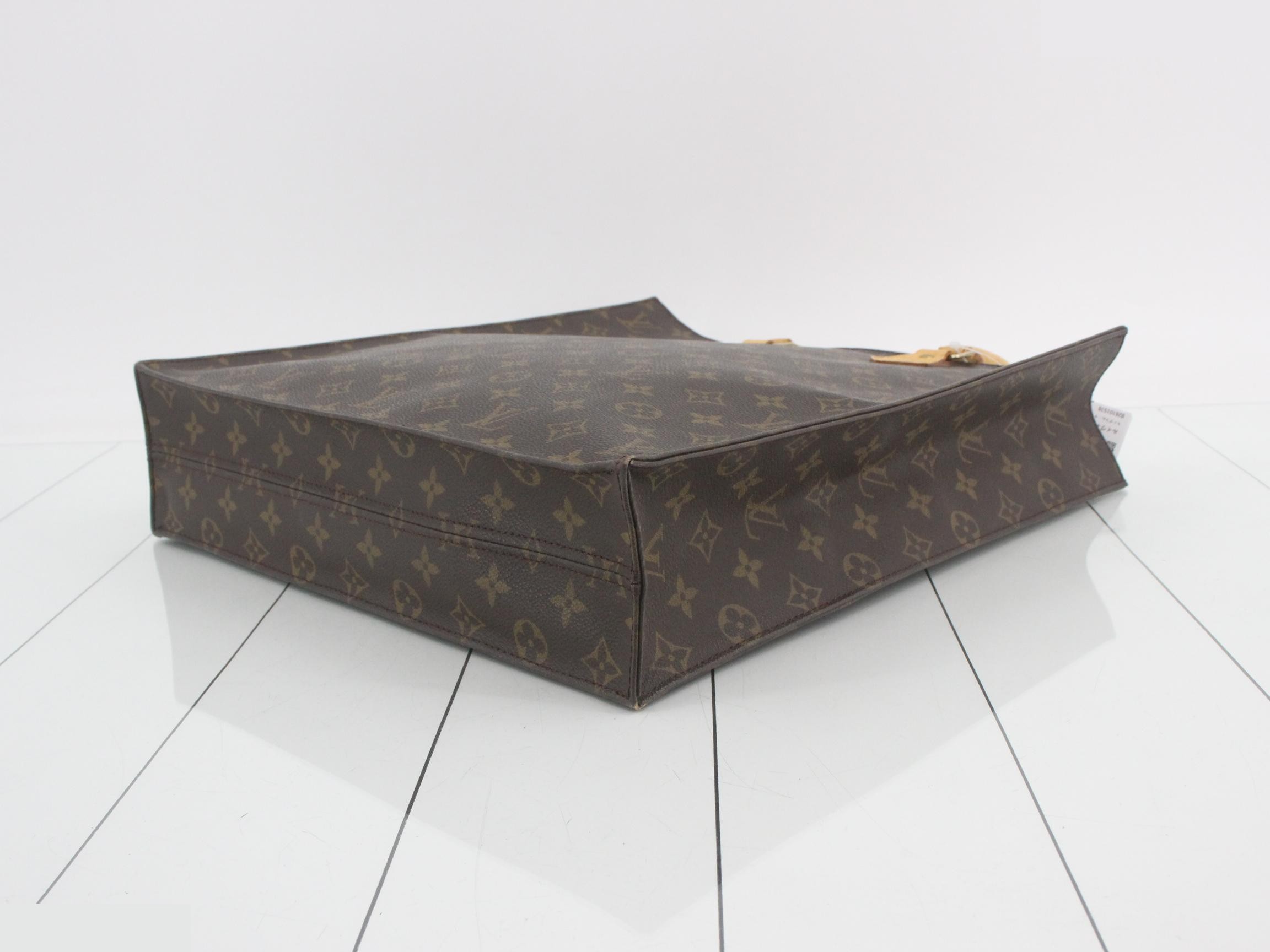 Monogram Sac Plat — view 6