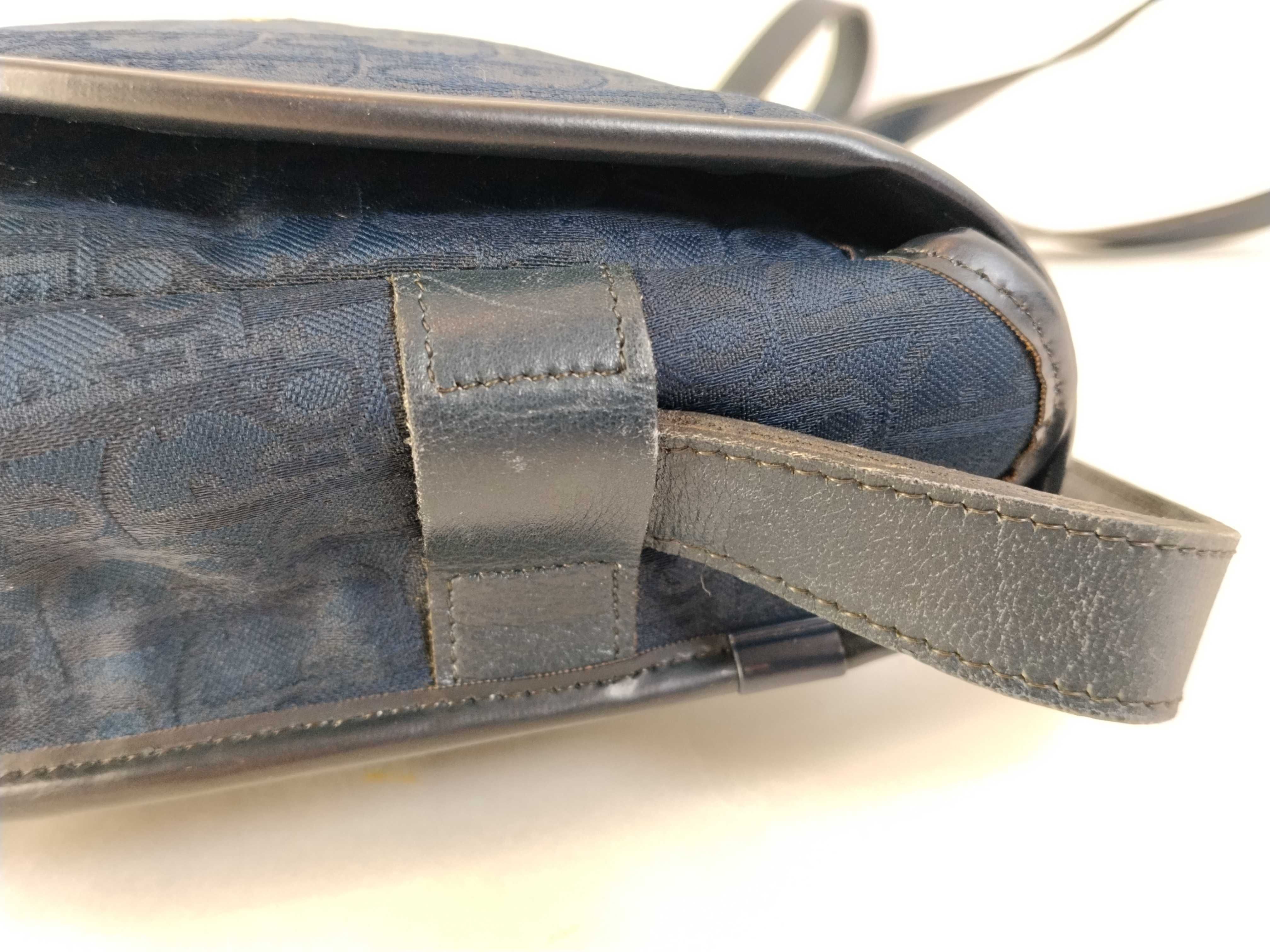 Trotter Shoulder Bag, Navy, W22cm — view 5
