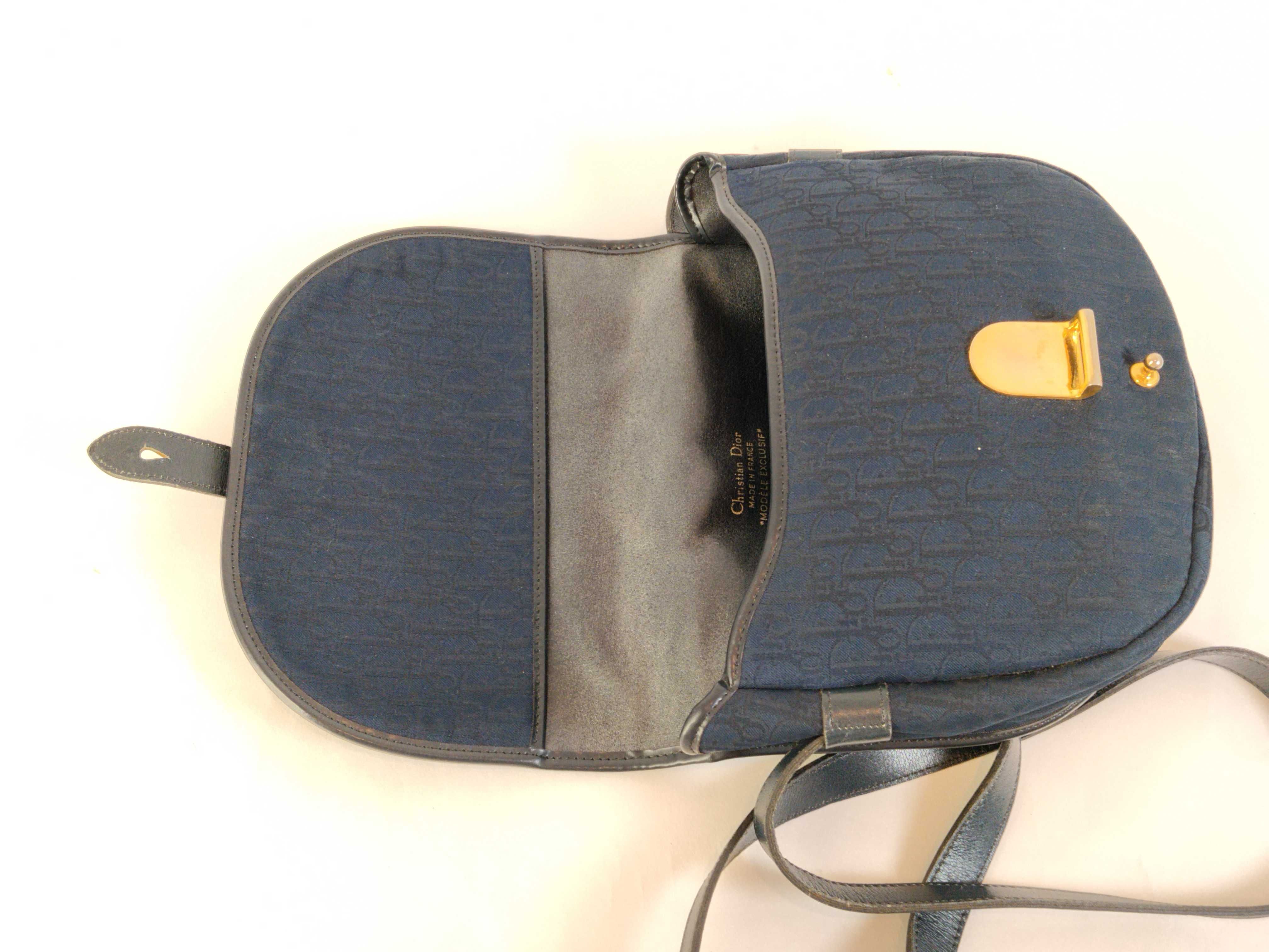 Trotter Shoulder Bag, Navy, W22cm — view 8