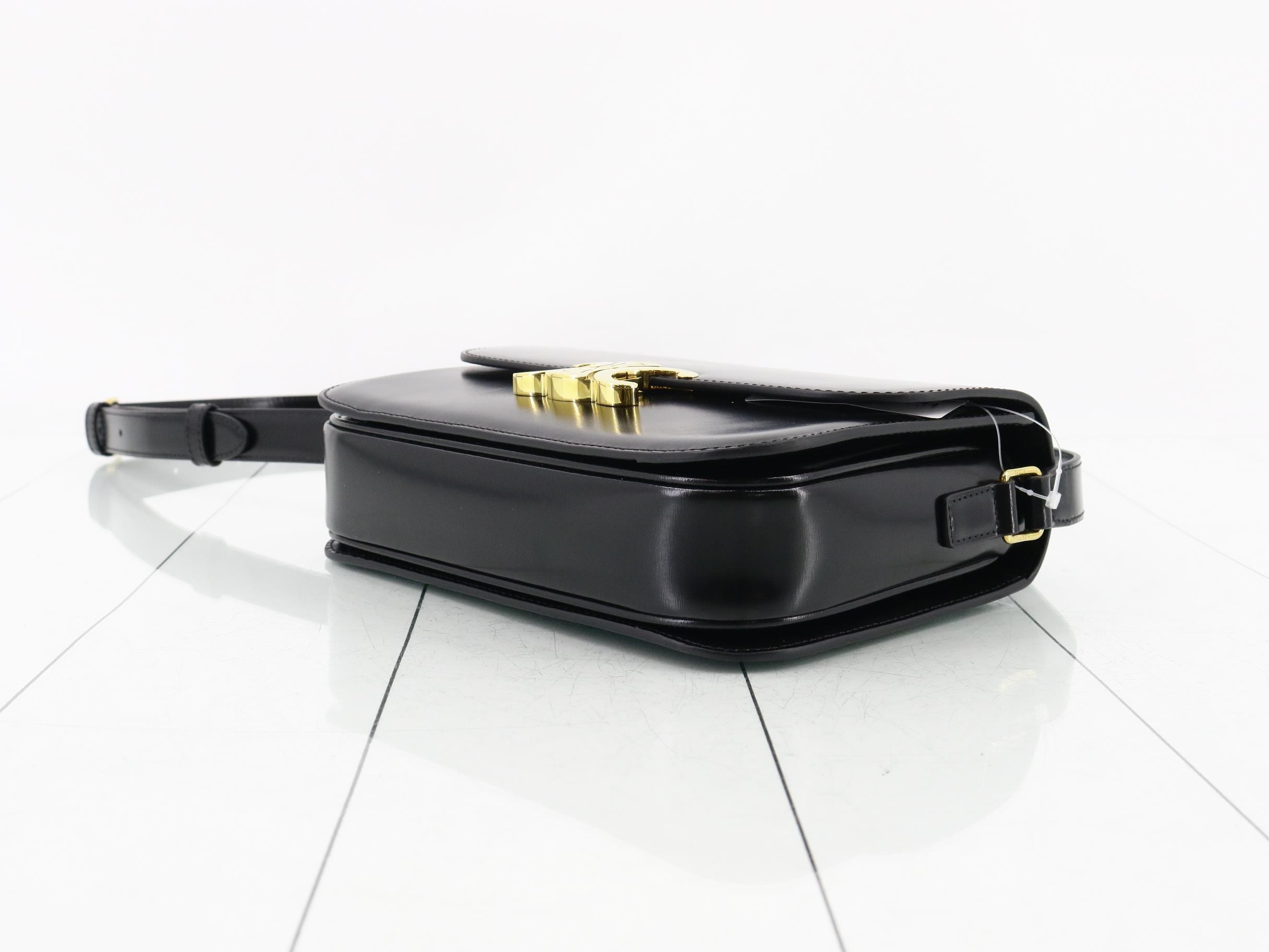 Classic Triomphe Shiny Calfskin Black — view 6