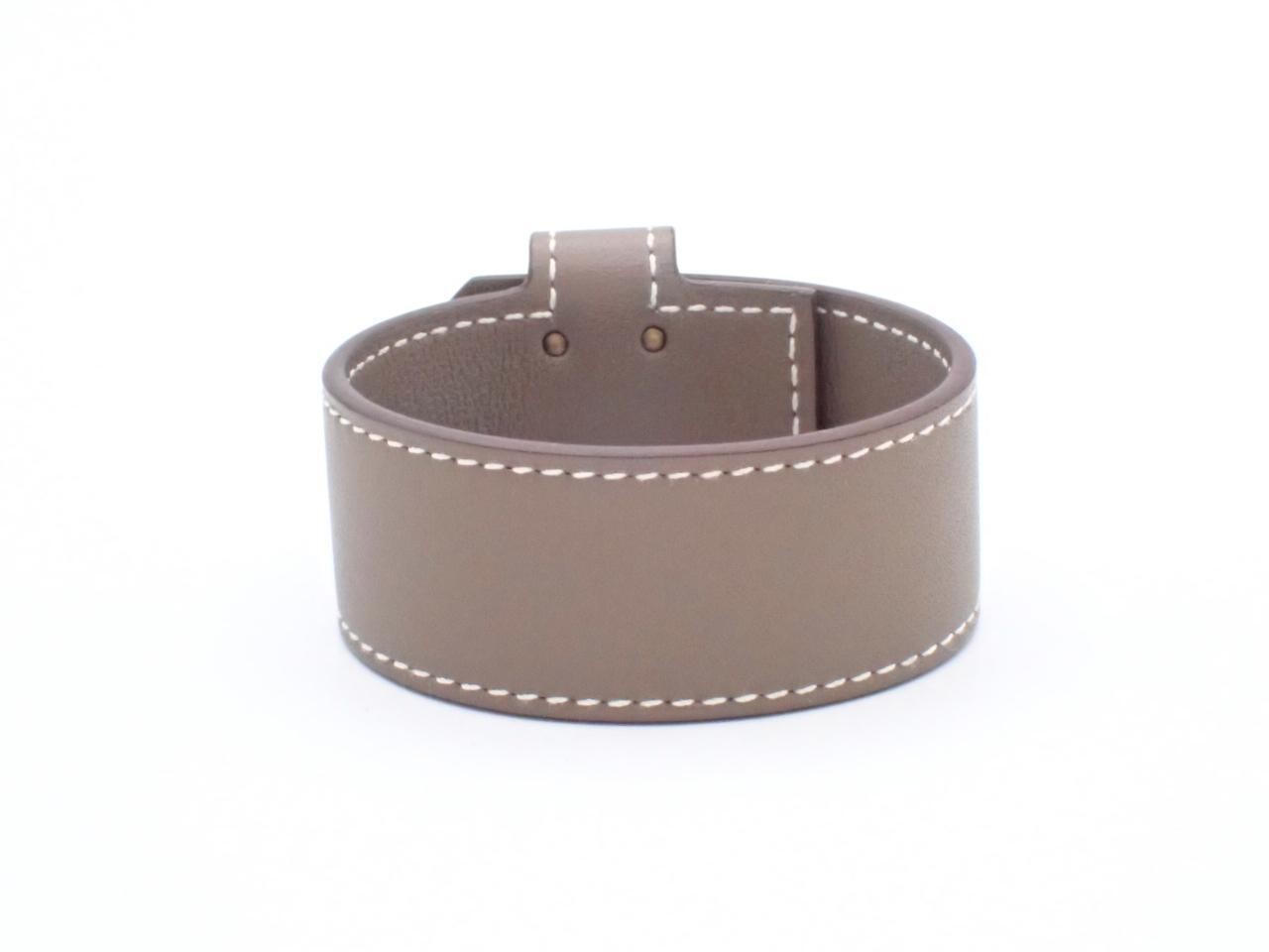 Kelly Twist PM Etoupe Bracelet, Wrist size approximately 15cm — view 2