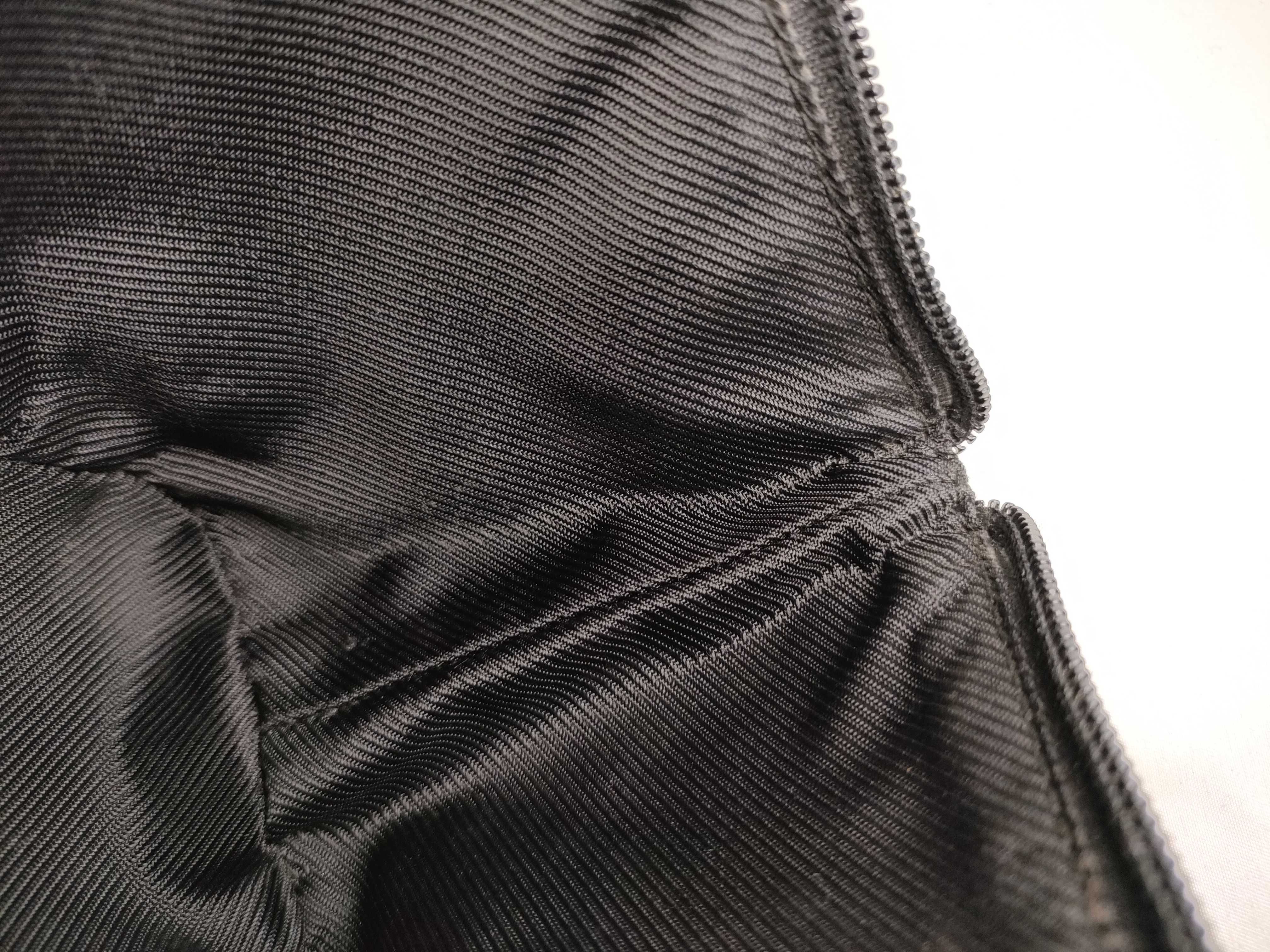 GG Canvas Accessory Pouch Handbag — view 9