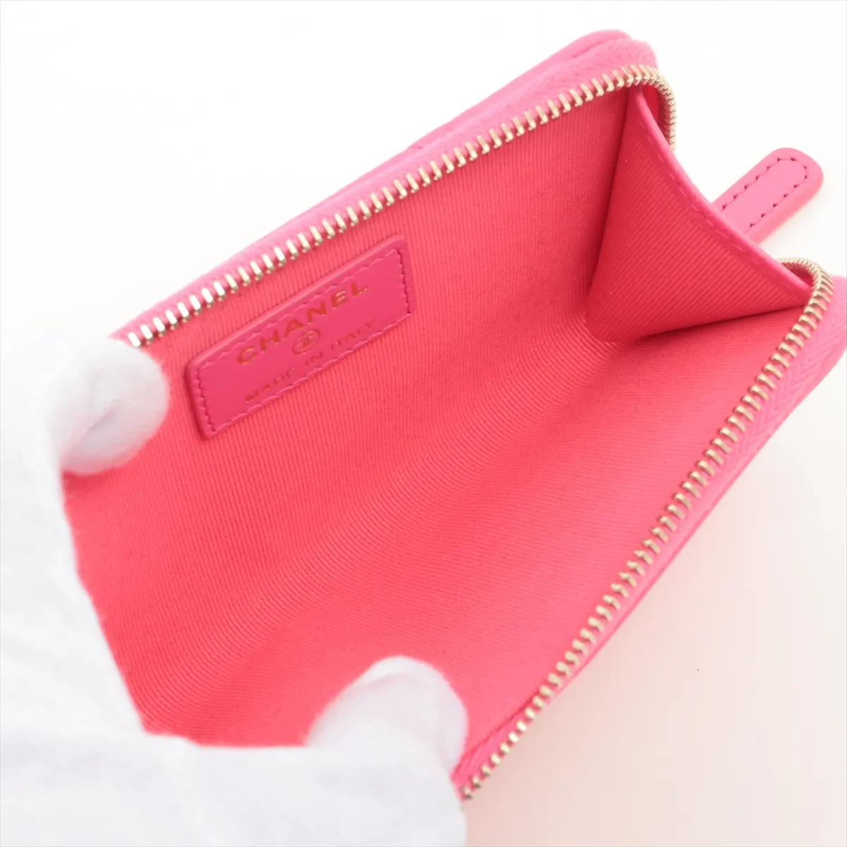 19 Lambskin Fragment Case Pink Gold Hardware L7KK9EG7 — view 4