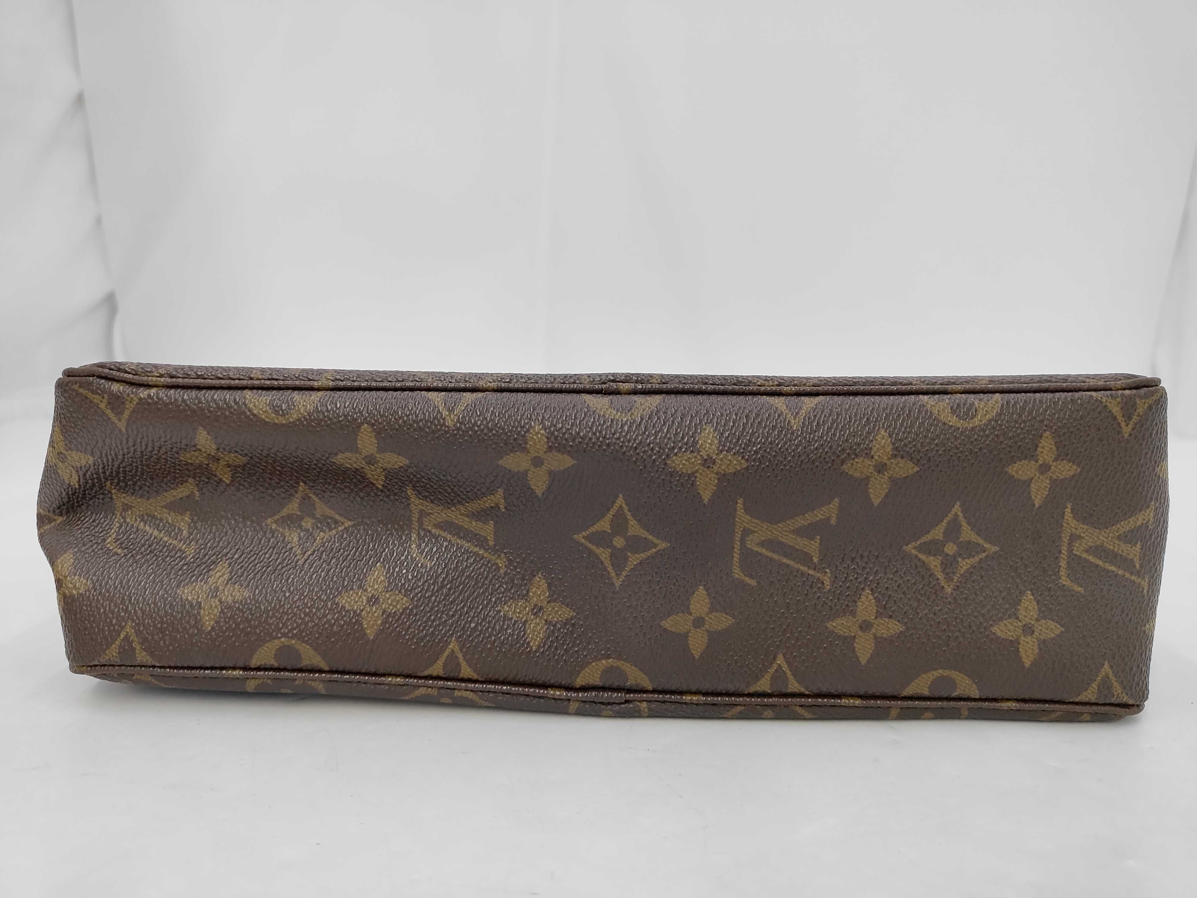 Monogram LV Pouch — view 4