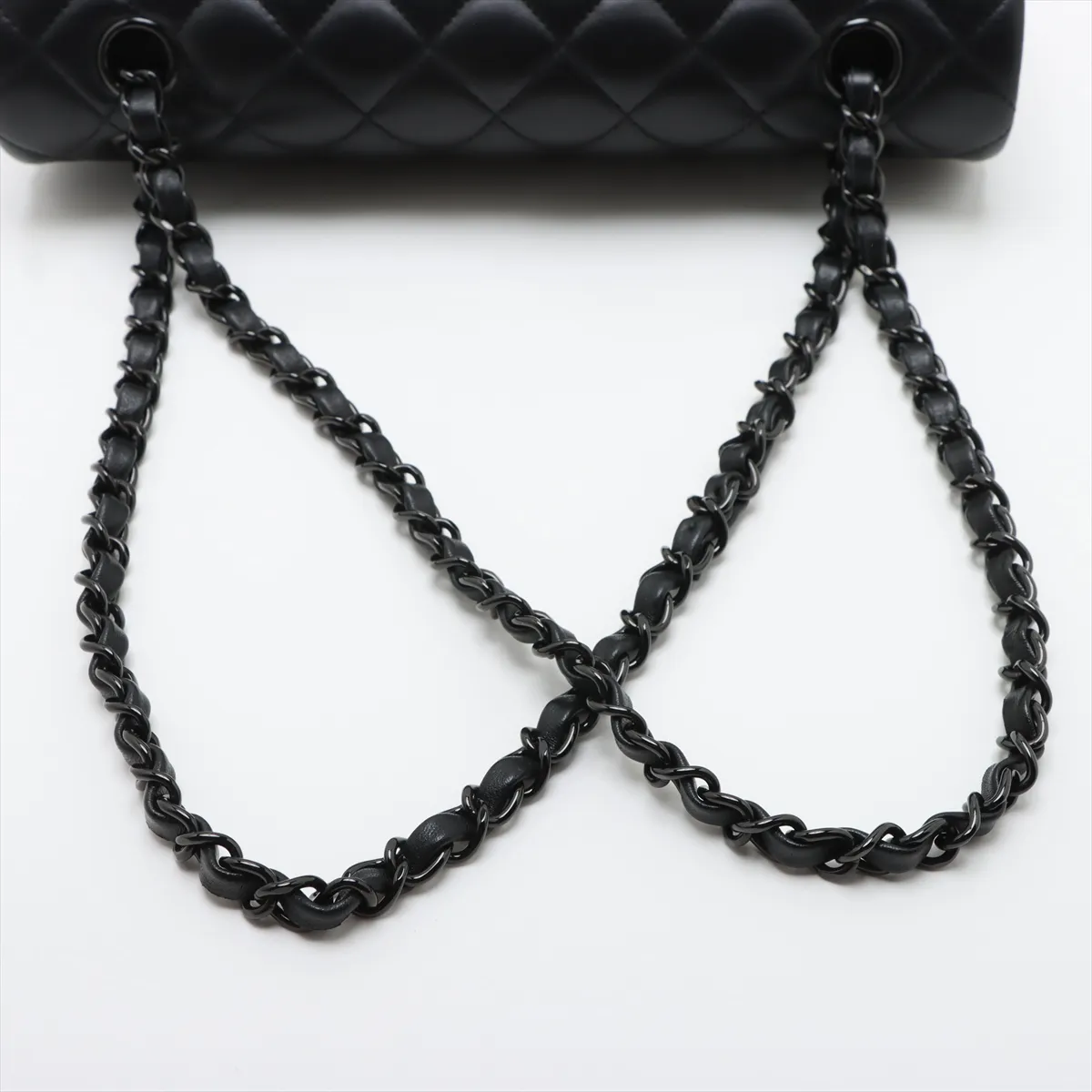 [Individually wrapped] Chanel Matelasse 25 Lambskin Double Flap Double Chain Bag Black Hardware A608NA3K Random Plate A01112 — view 5