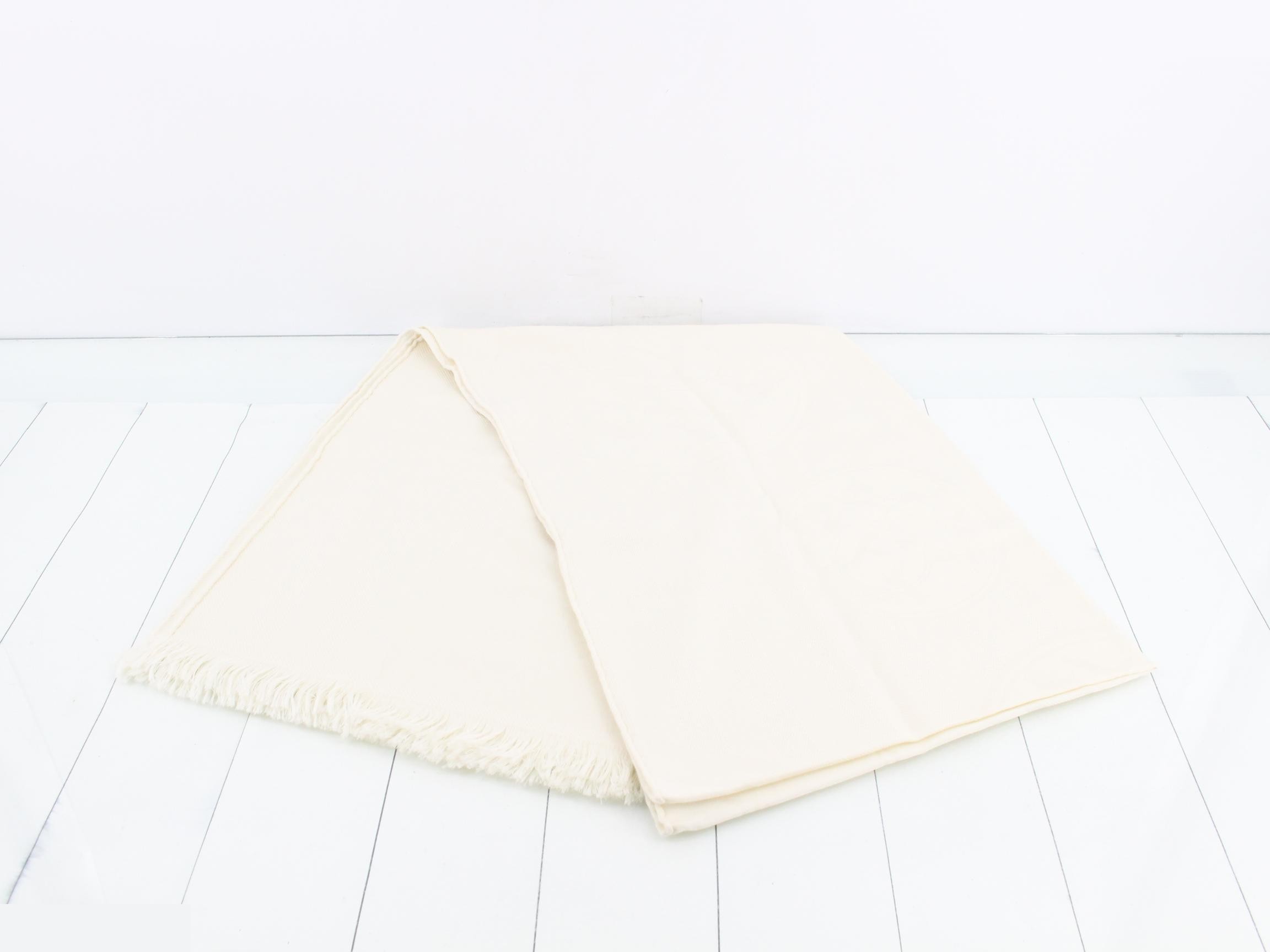 Stole, "New Libris," Ivoire, 85% Cashmere, 15% Silk, Unused — view 3