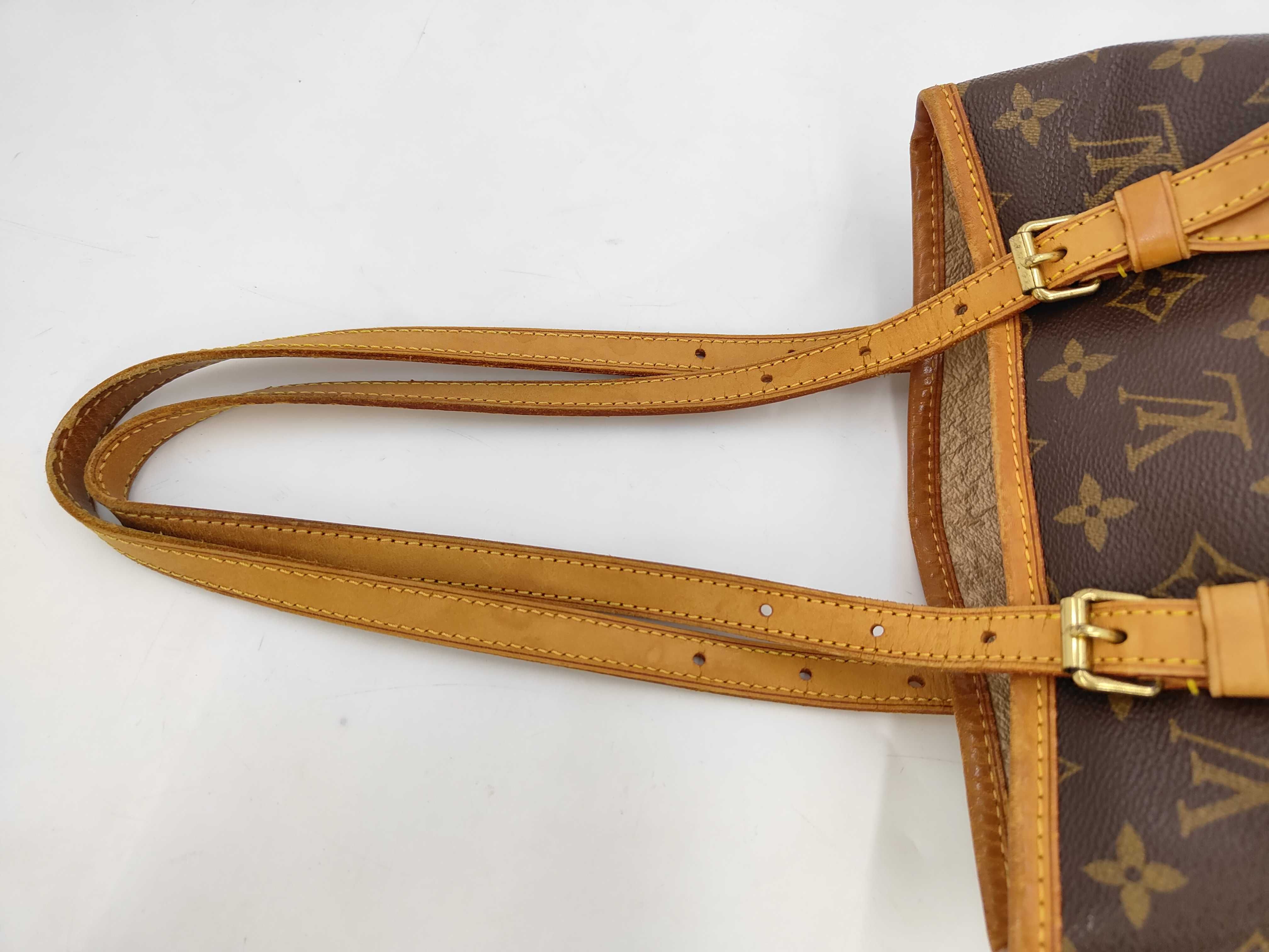 Monogram Louis Vuitton Bucket PM Shoulder Bag Monogram Canvas M42238 Shoulder Bag — view 6