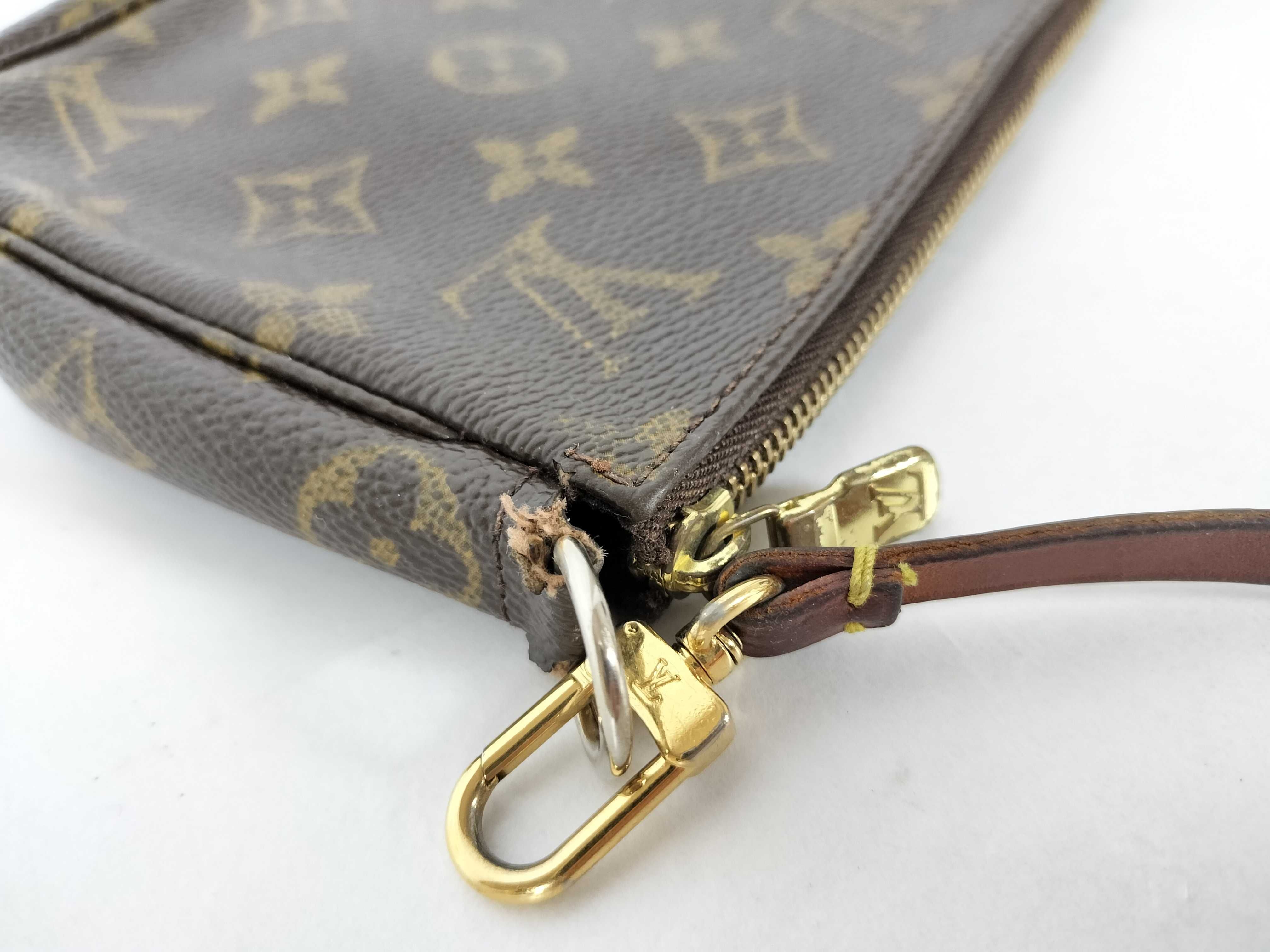 Monogram Pochette Accessoires Monogram M51980 Pouch — view 5