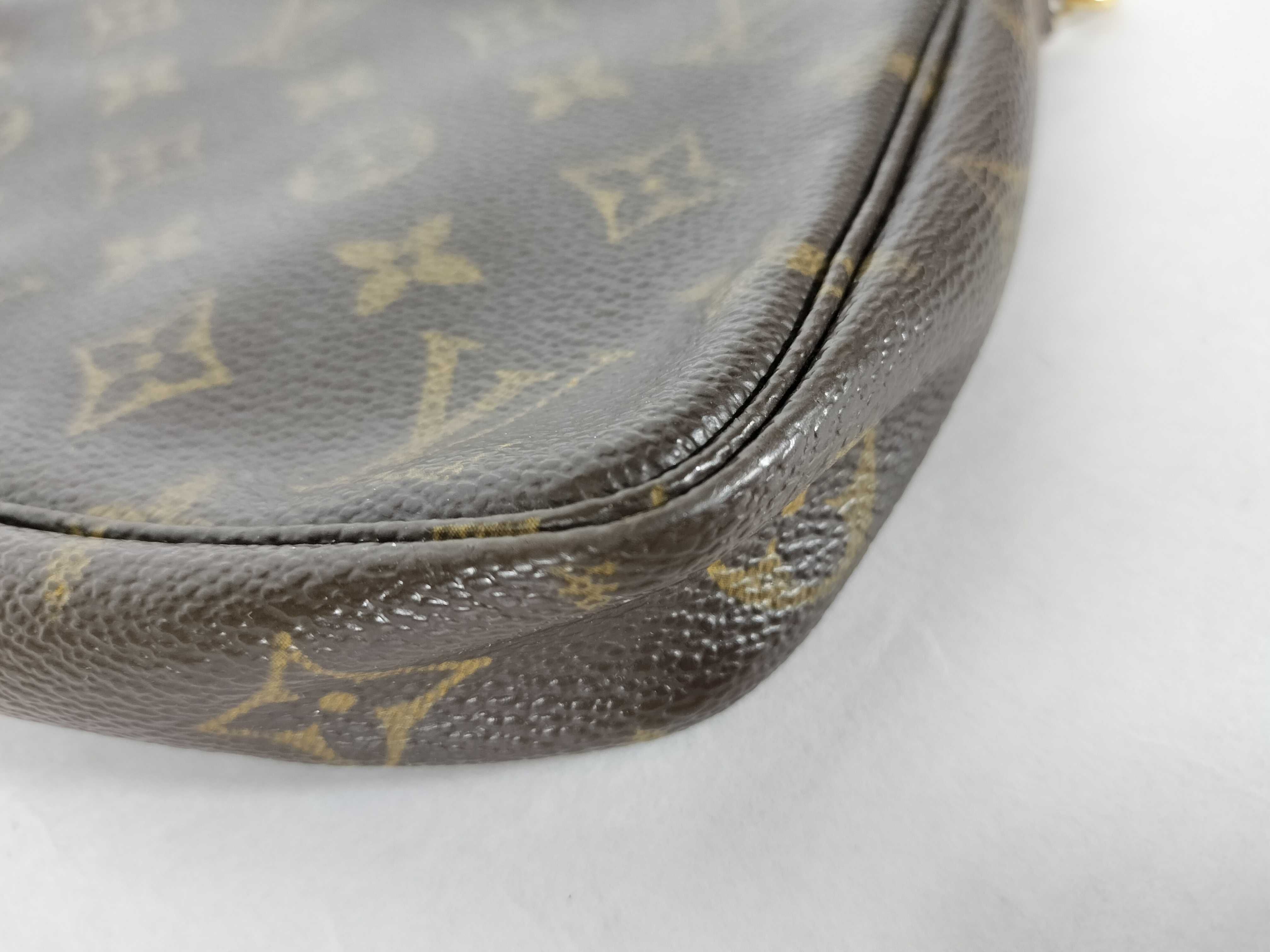 Monogram Pochette Accessoires Monogram M51980 Pouch — view 6