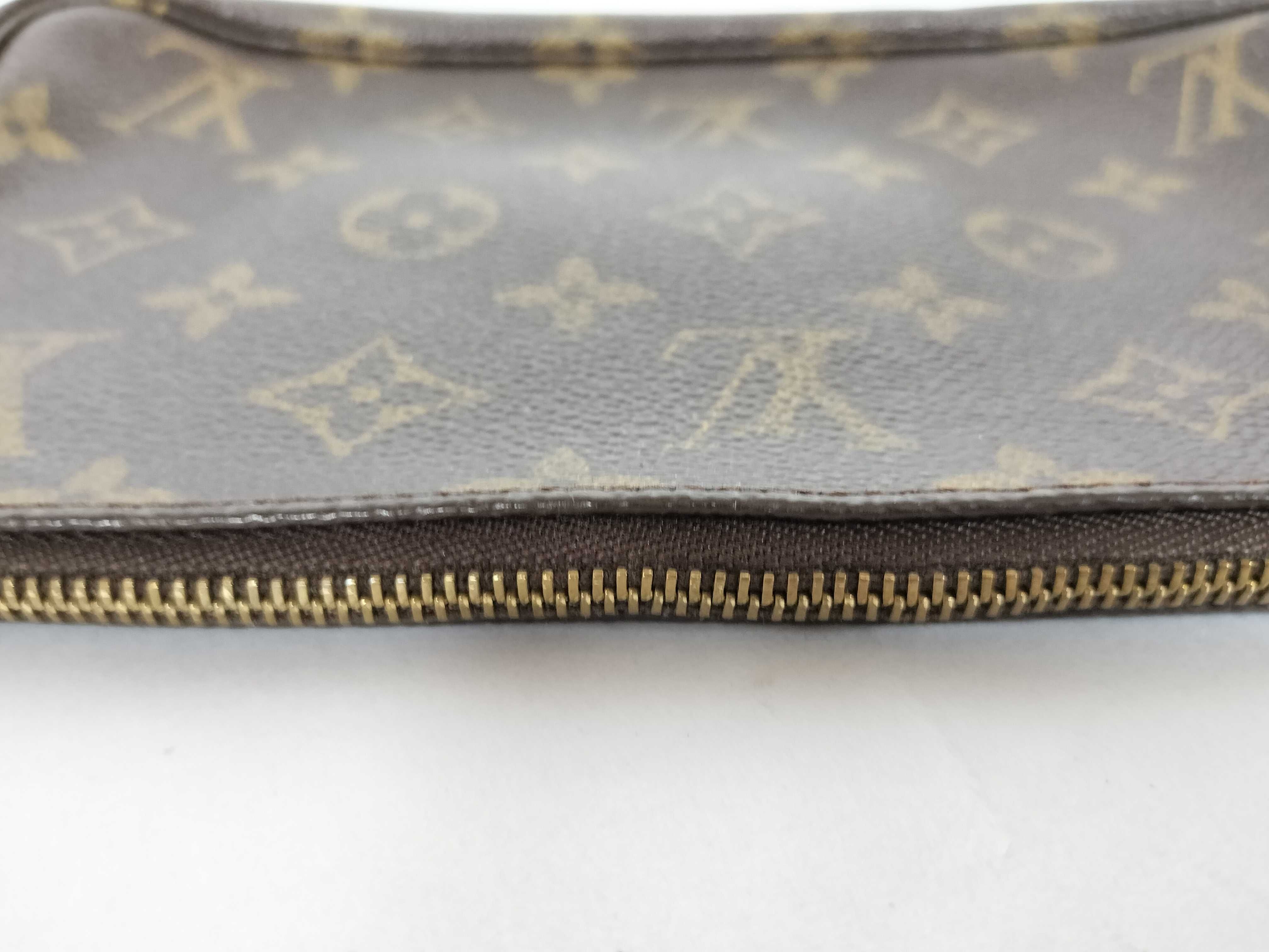 Monogram Pochette Accessoires Monogram M51980 Pouch — view 9