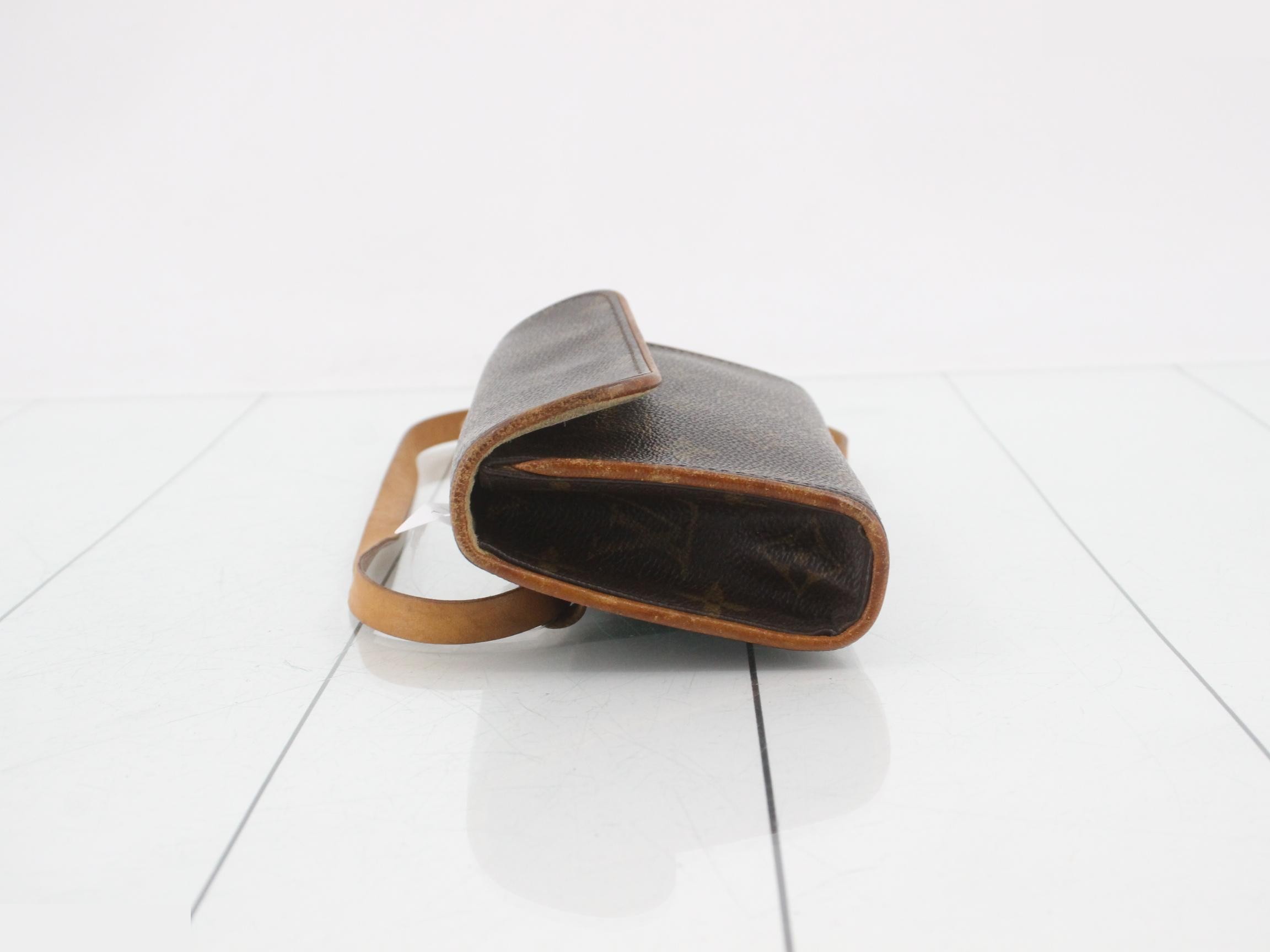 Florentine Pochette with Shoulder Strap — view 4