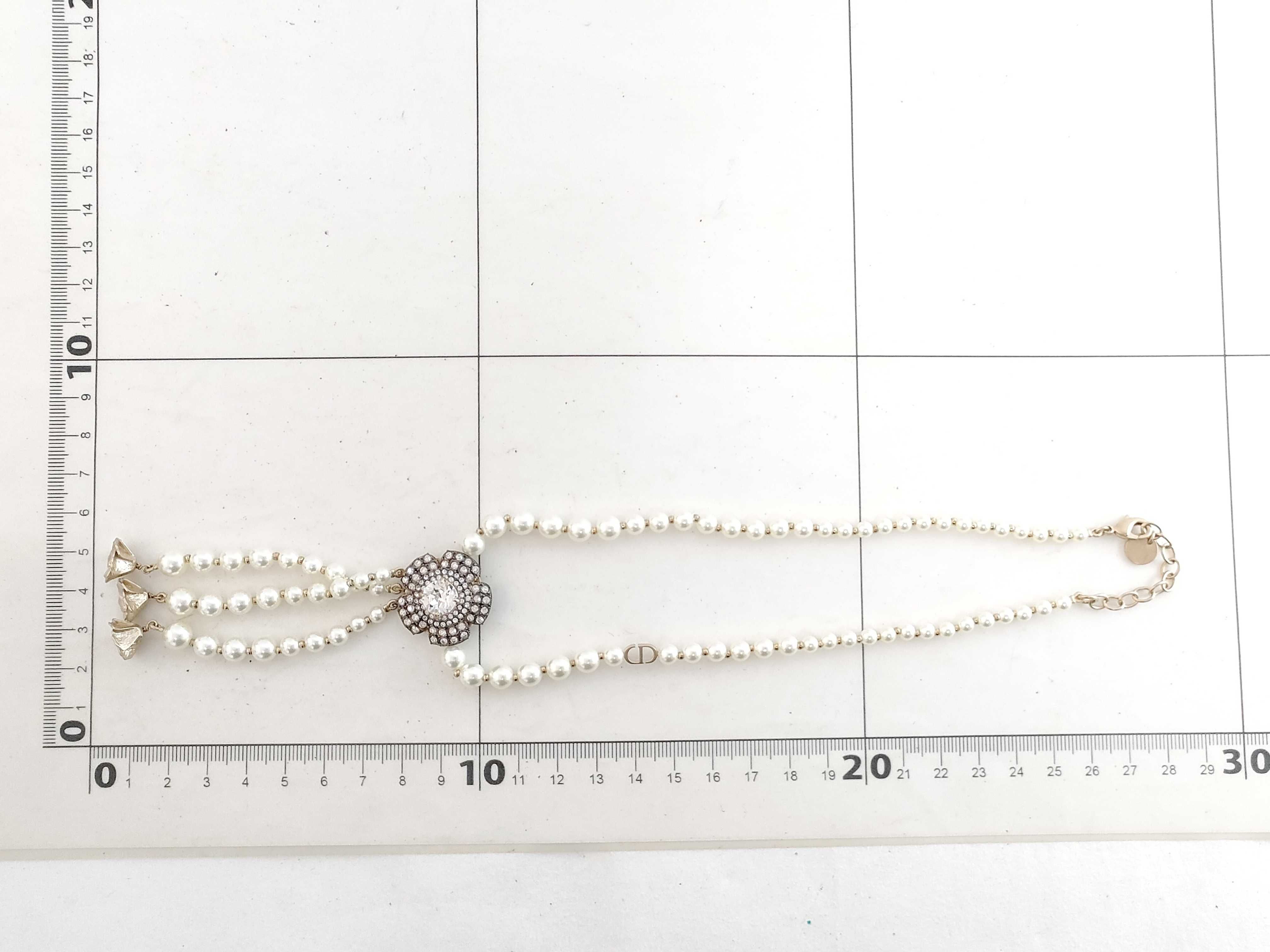 Resin Pearl Crystal Necklace 23.0g Necklace — view 6