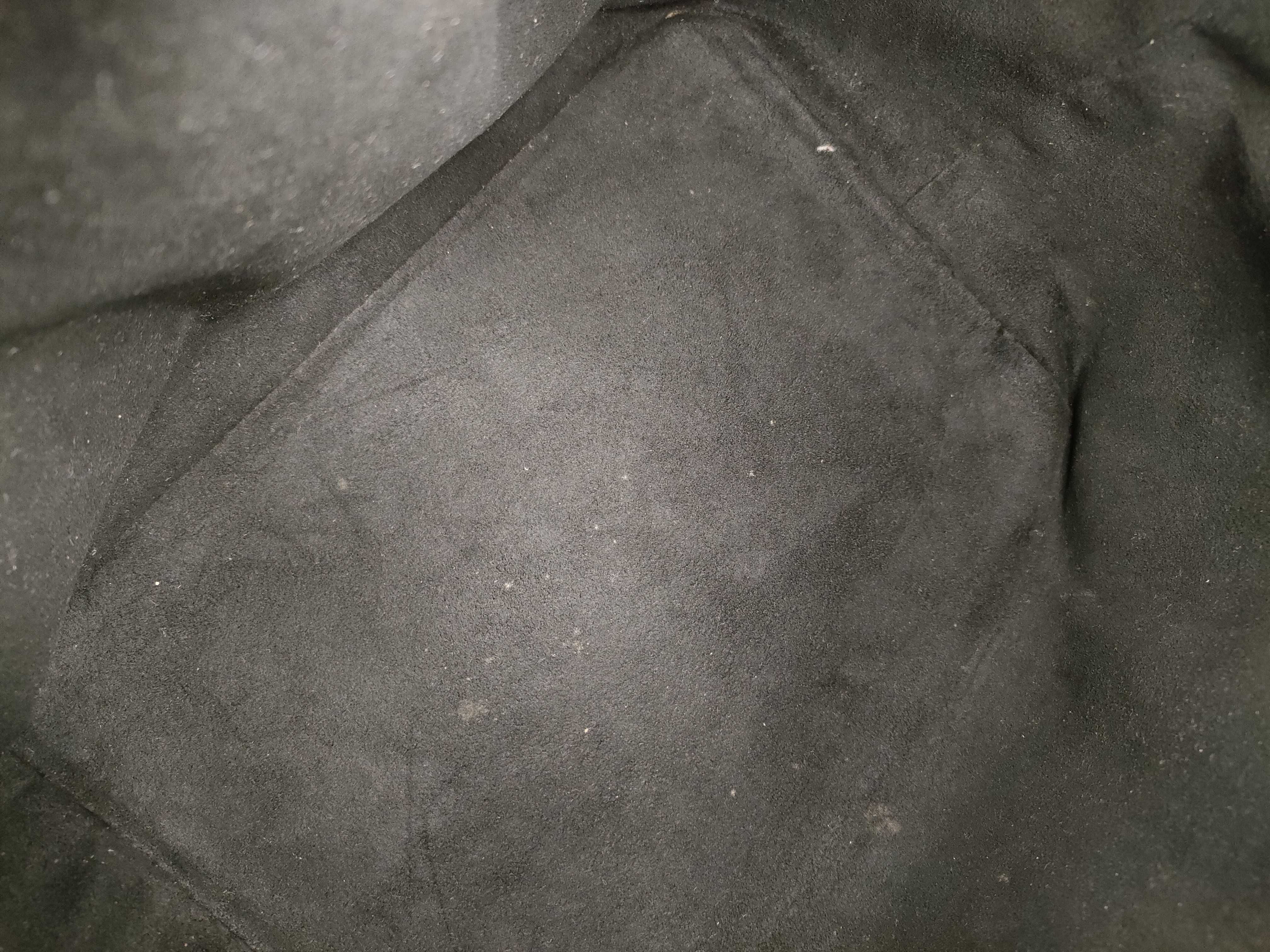 Epi Noe Shoulder Bag — view 9
