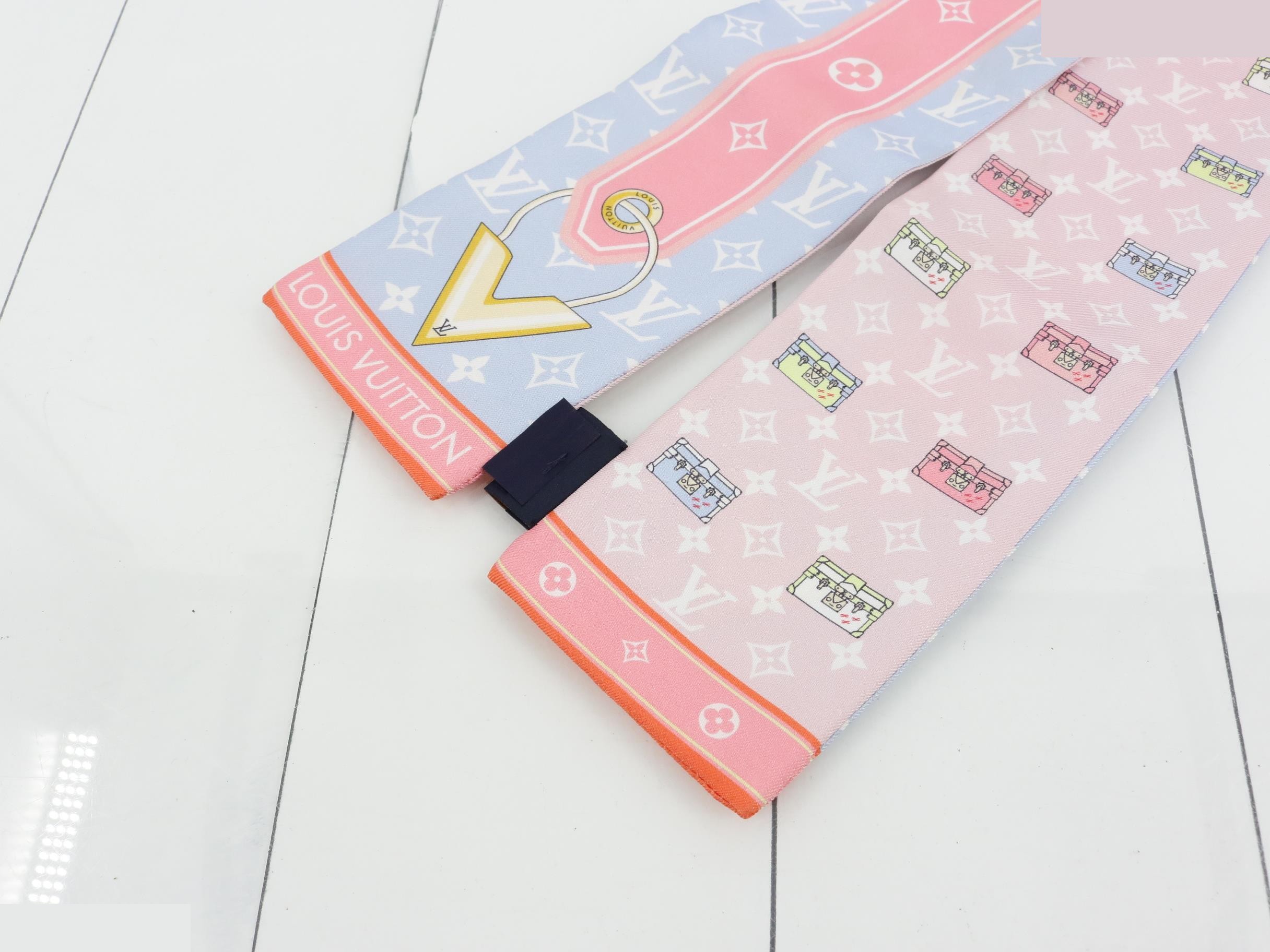 LV Twilly Scarf — view 3