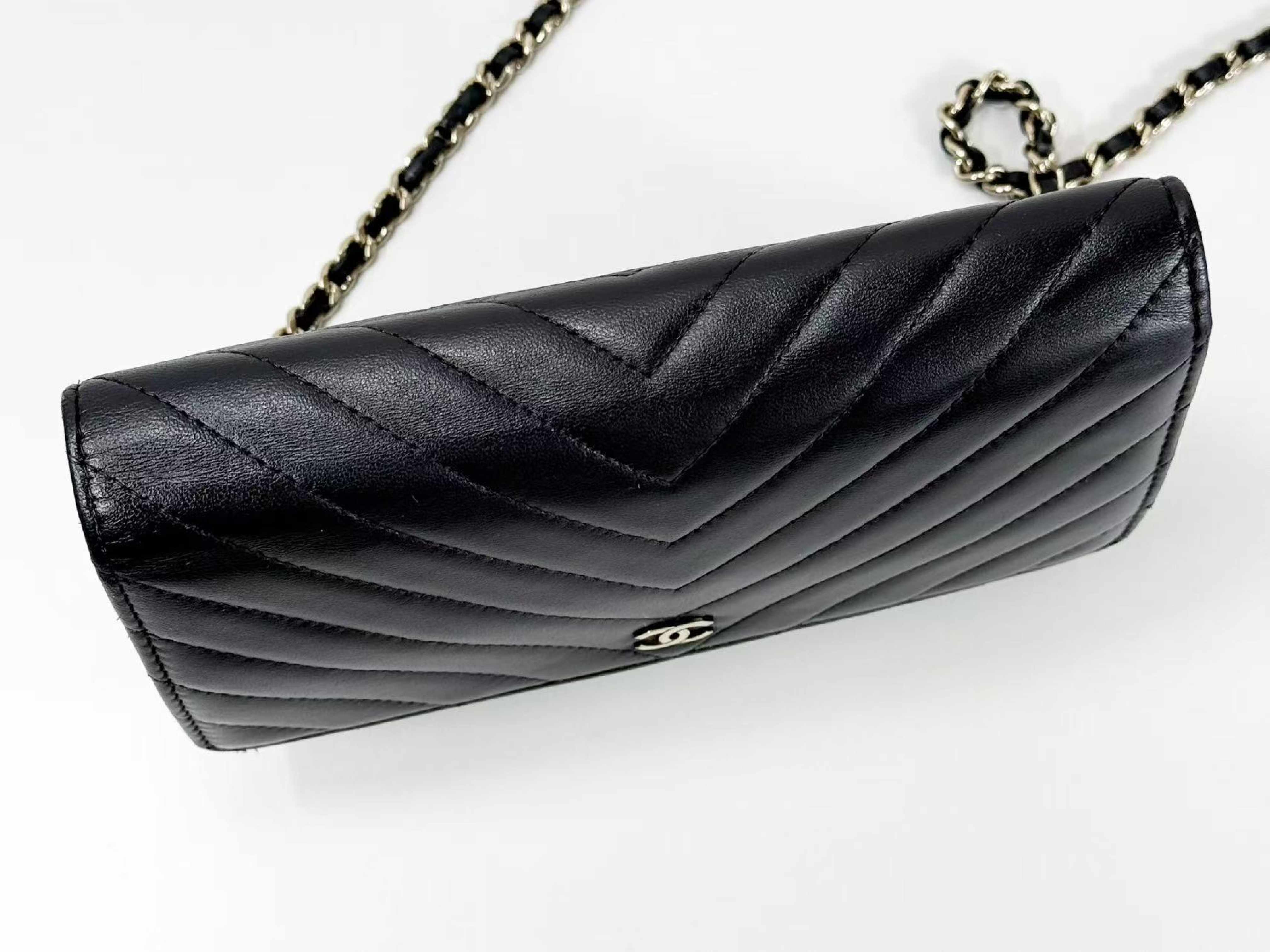Black Chevron Shoulder Bag, WOC, Approx. 19cm W, Serial Number , Gold Hardware, with Dust Bag and Seal, 24816778, Rank B — view 7