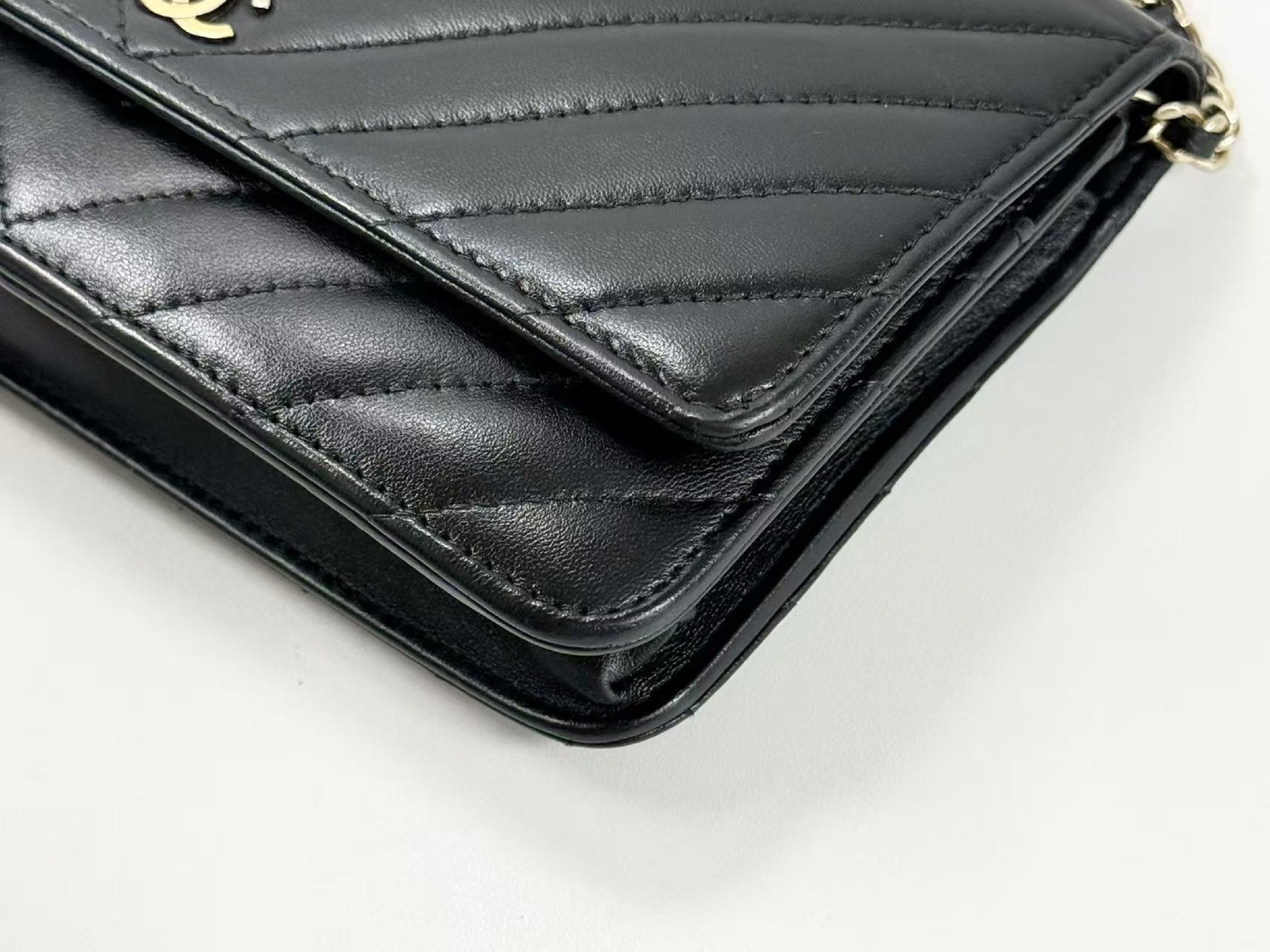 Black Chevron Shoulder Bag, WOC, Approx. 19cm W, Serial Number , Gold Hardware, with Dust Bag and Seal, 24816778, Rank B — view 10