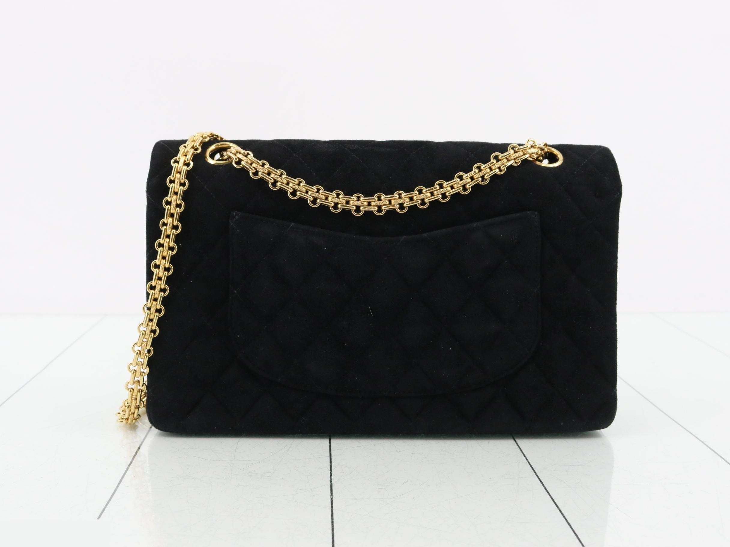Matelassé 25 Double Flap Double Chain Shoulder Bag — view 2