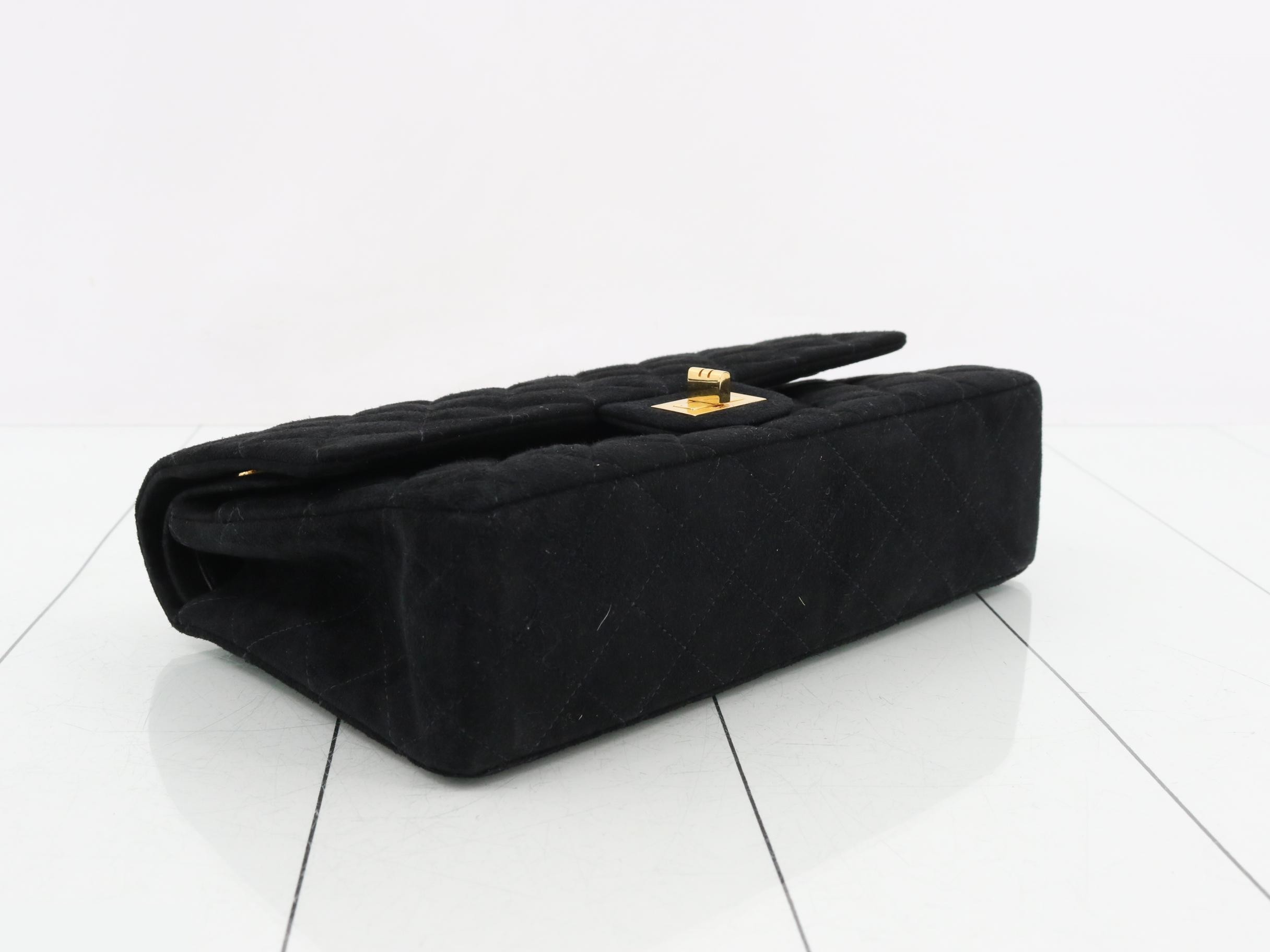 Matelassé 25 Double Flap Double Chain Shoulder Bag — view 5