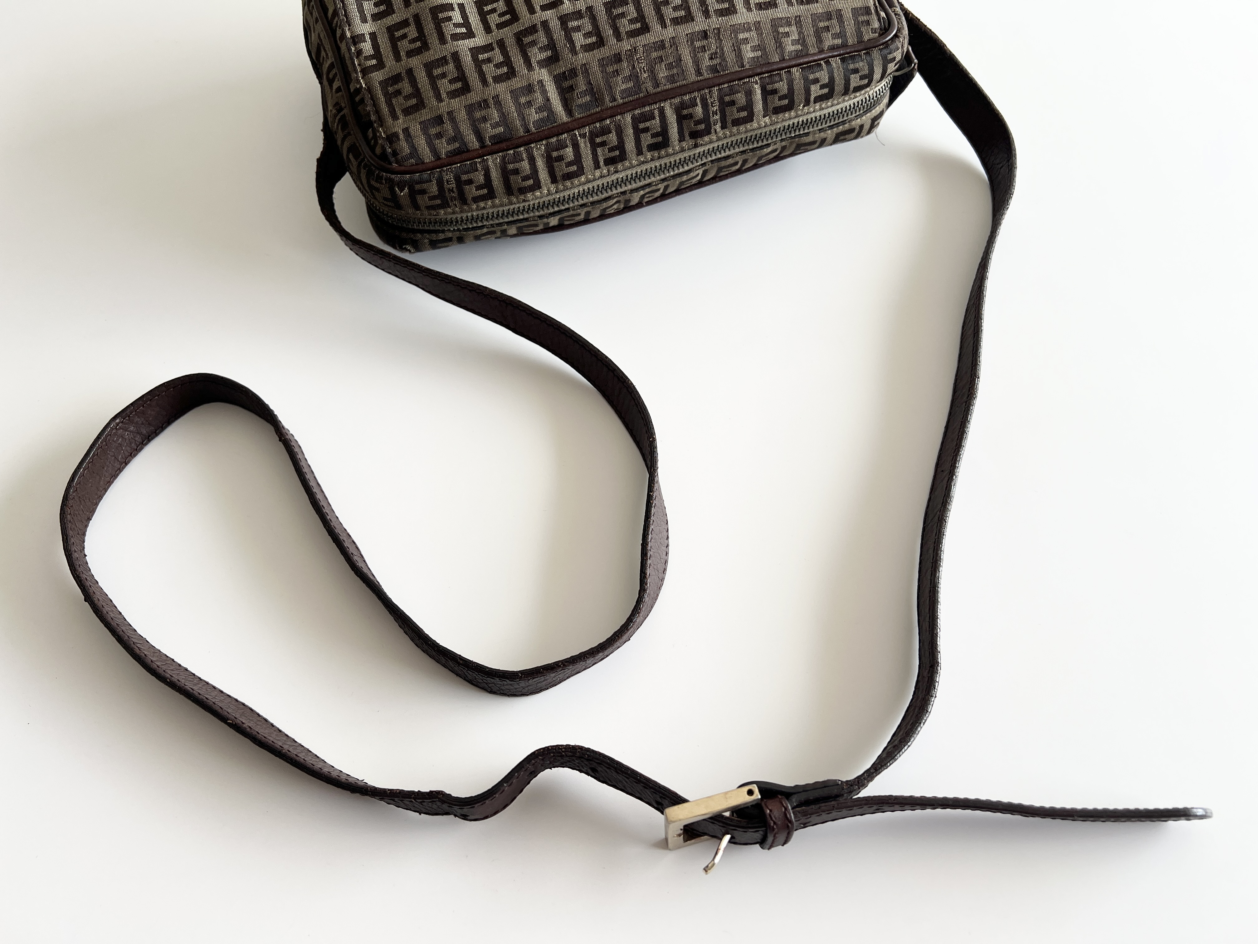 Mamma Bucket Zucchino Canvas Leather One Shoulder Bag — view 3