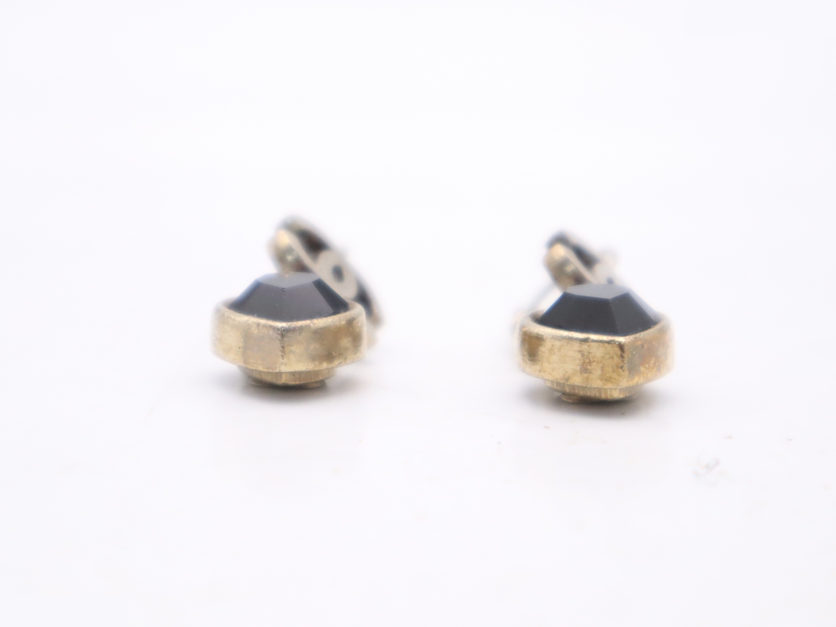 06A GP Coco Mark Heart Earrings — view 4