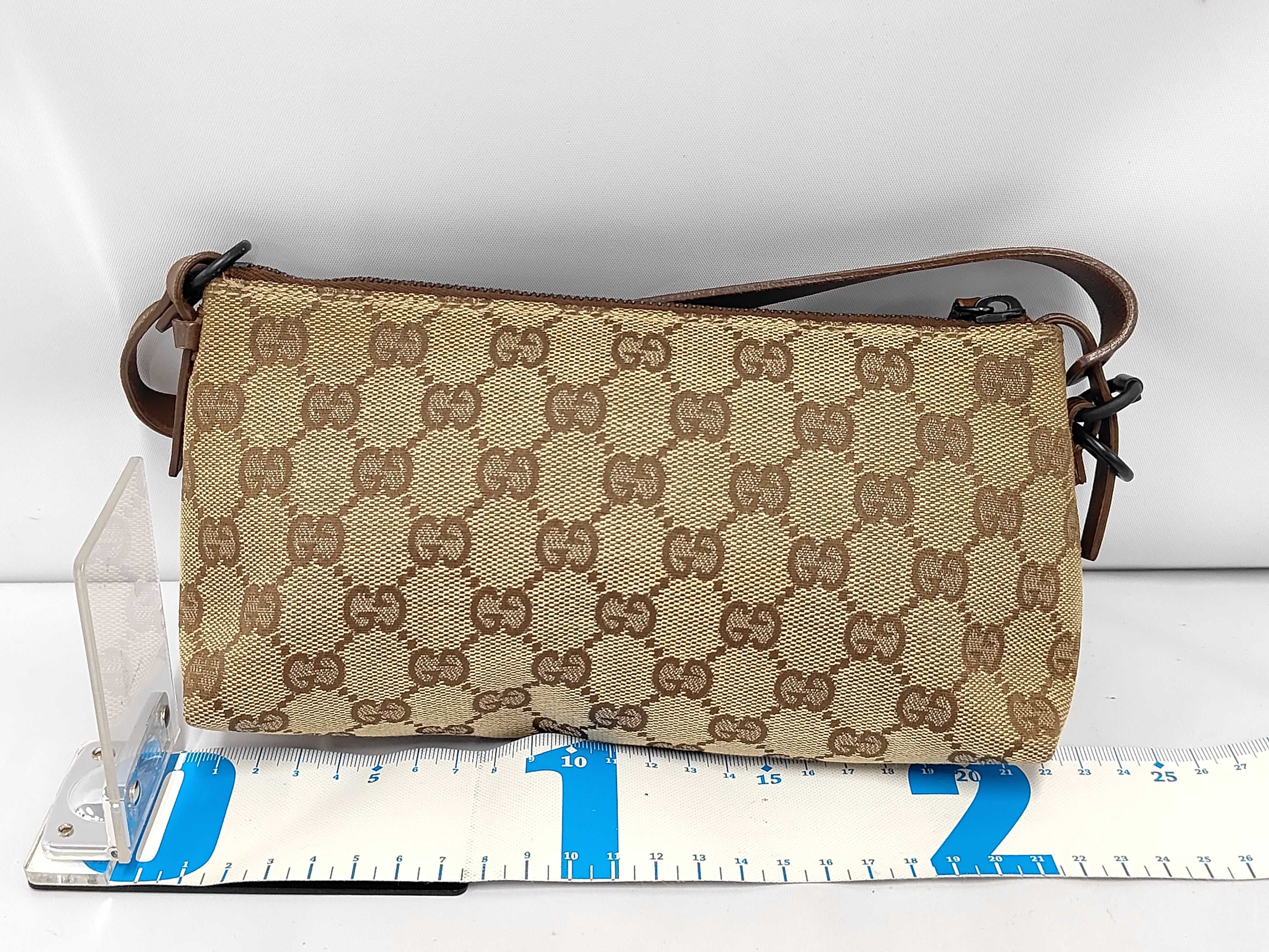 GG Canvas Shoulder Bag — view 2