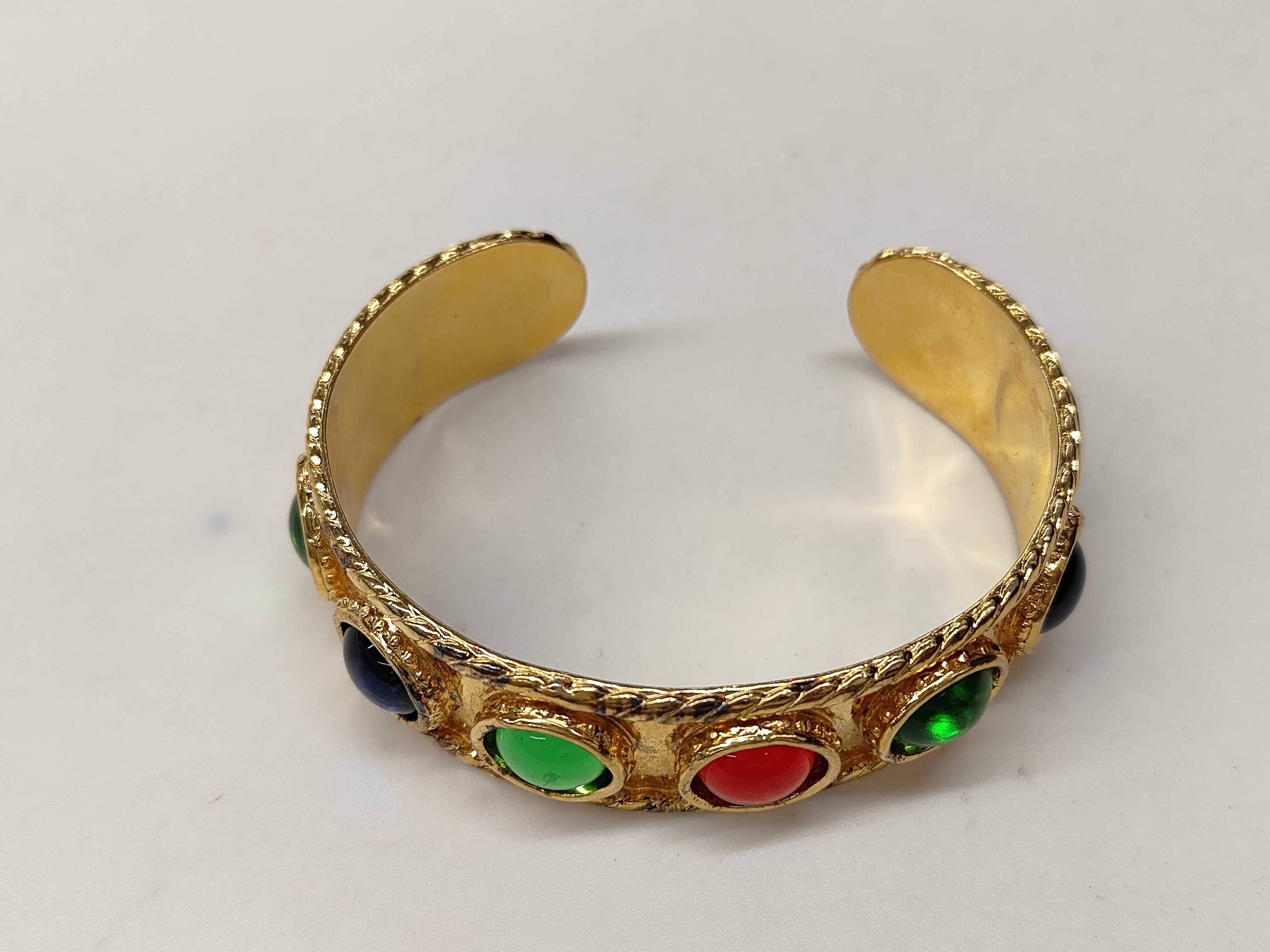 23 stamped colored stone bracelet/bangle