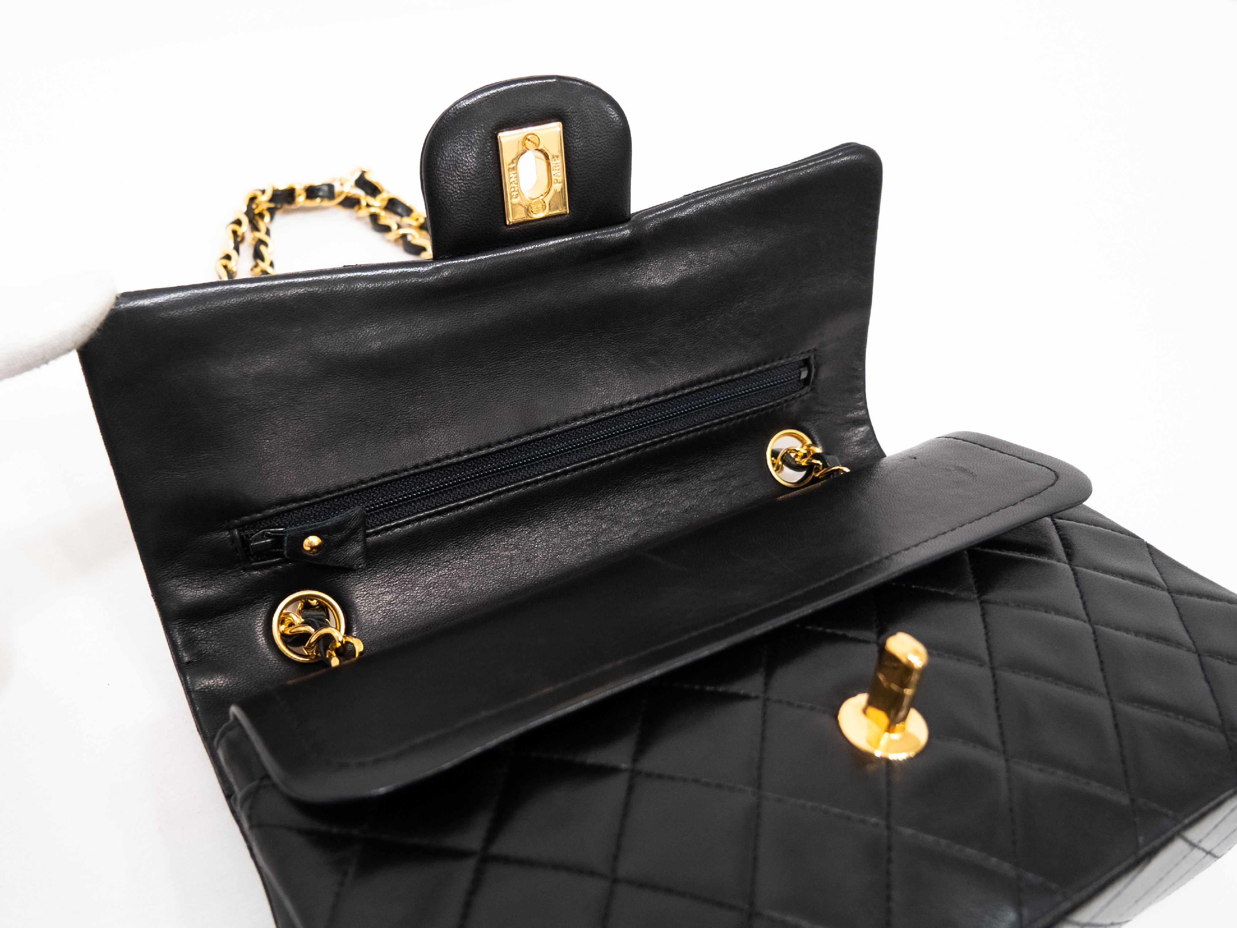 Matelassé 23 Seal Lambskin Black Double Flap Shoulder Bag — view 8