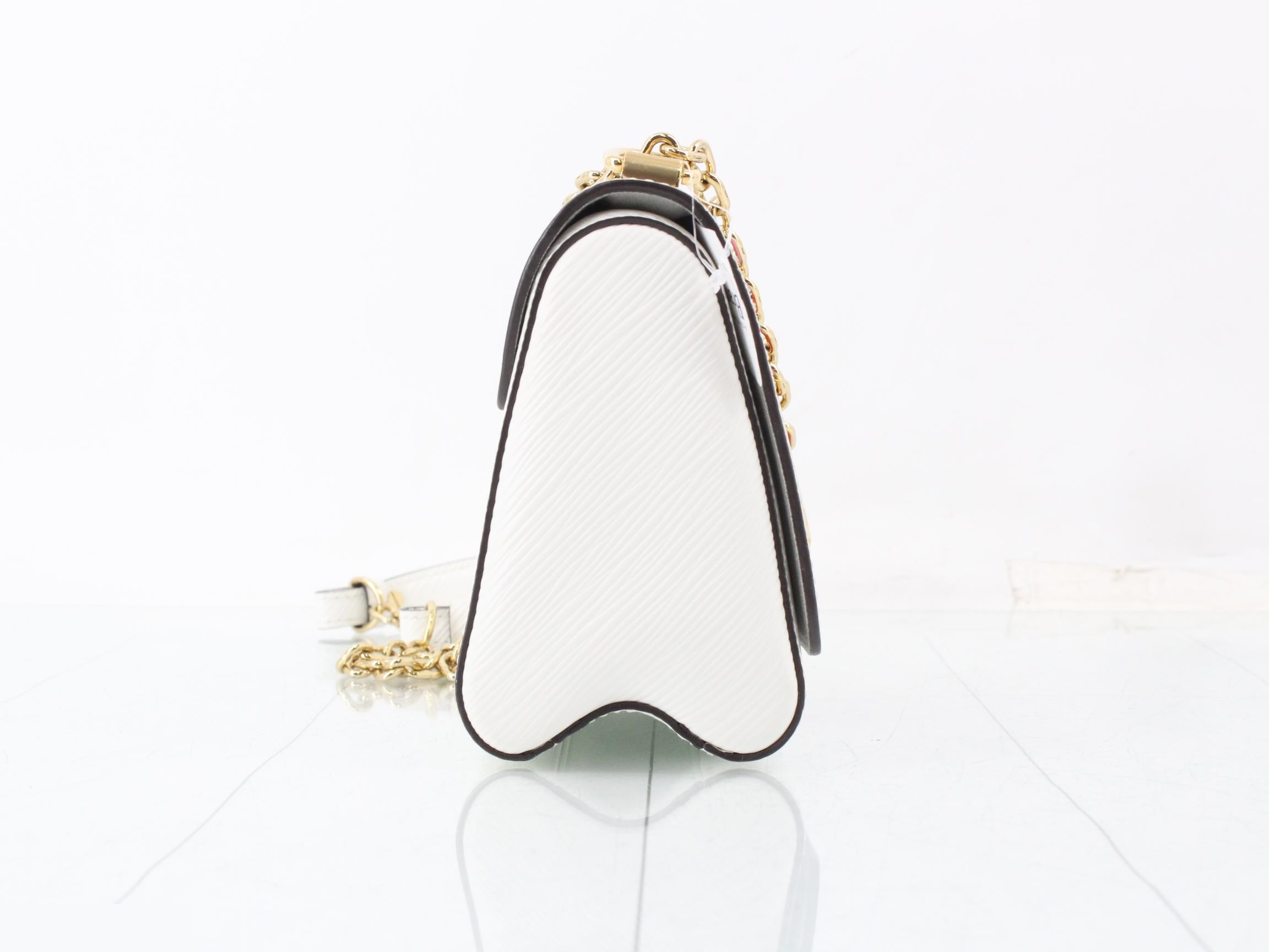 Epi GameOn Twist Shoulder Bag — view 4