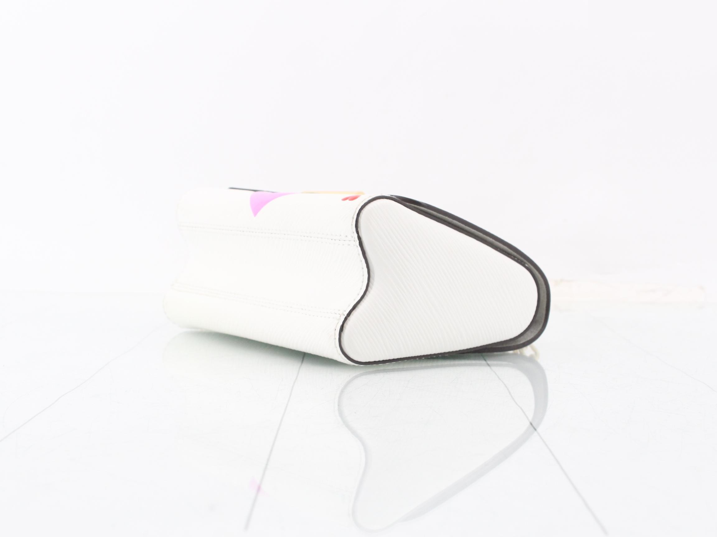 Epi GameOn Twist Shoulder Bag — view 6