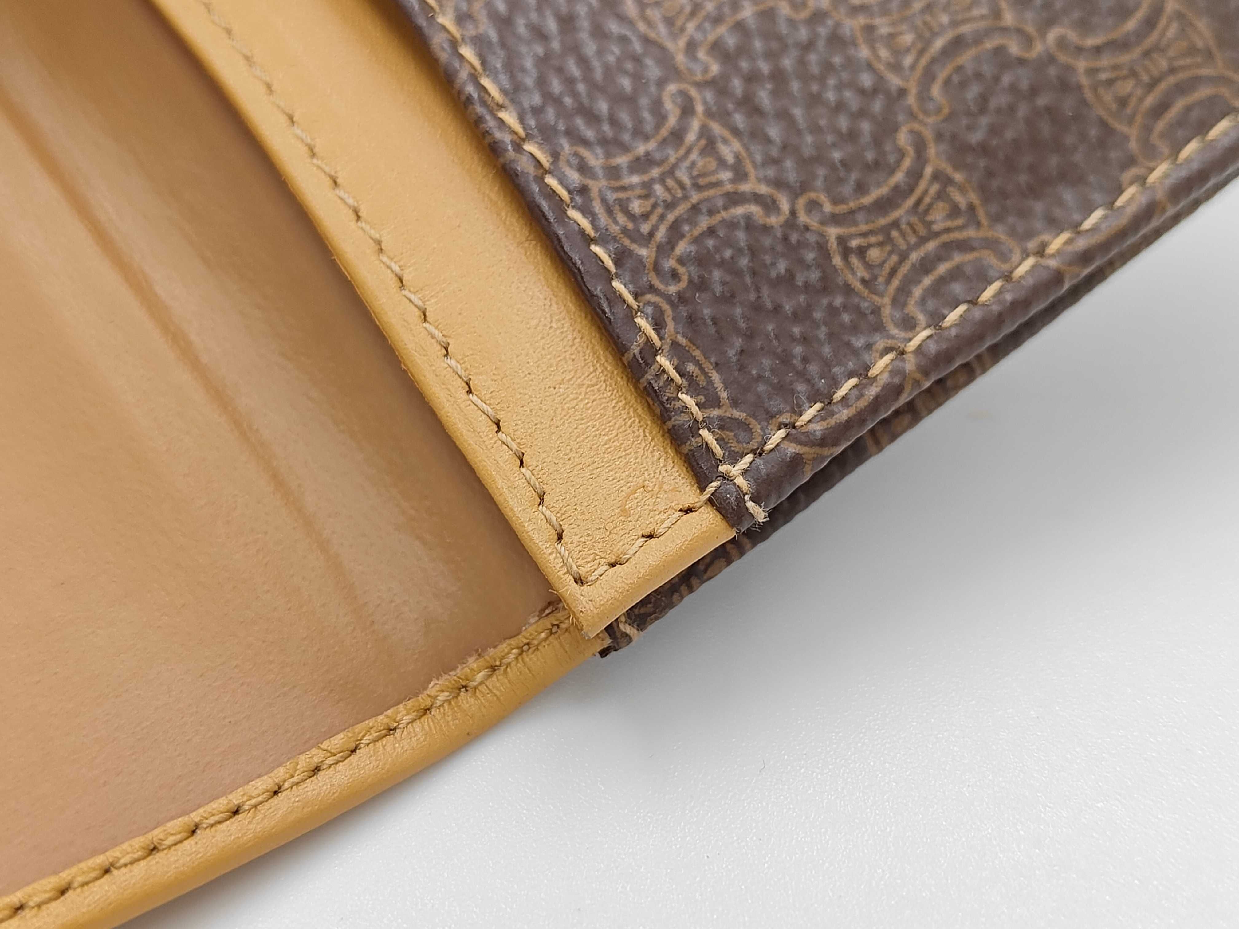 Coin Case — view 9