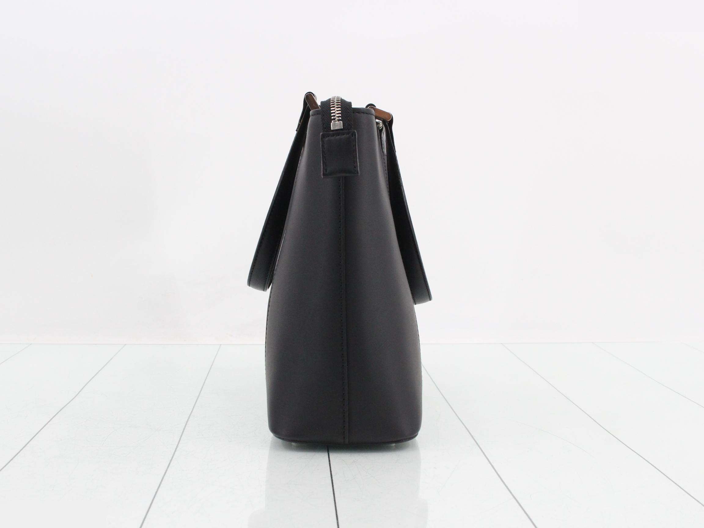 Other lines: Bags, Leather Handbags — view 3