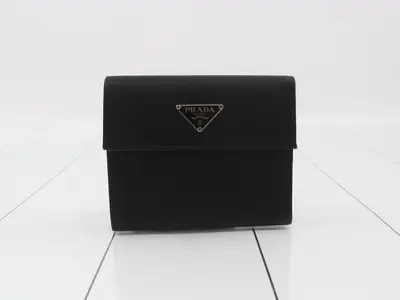 Triangle logo plate trifold wallet, nylon x leather, black